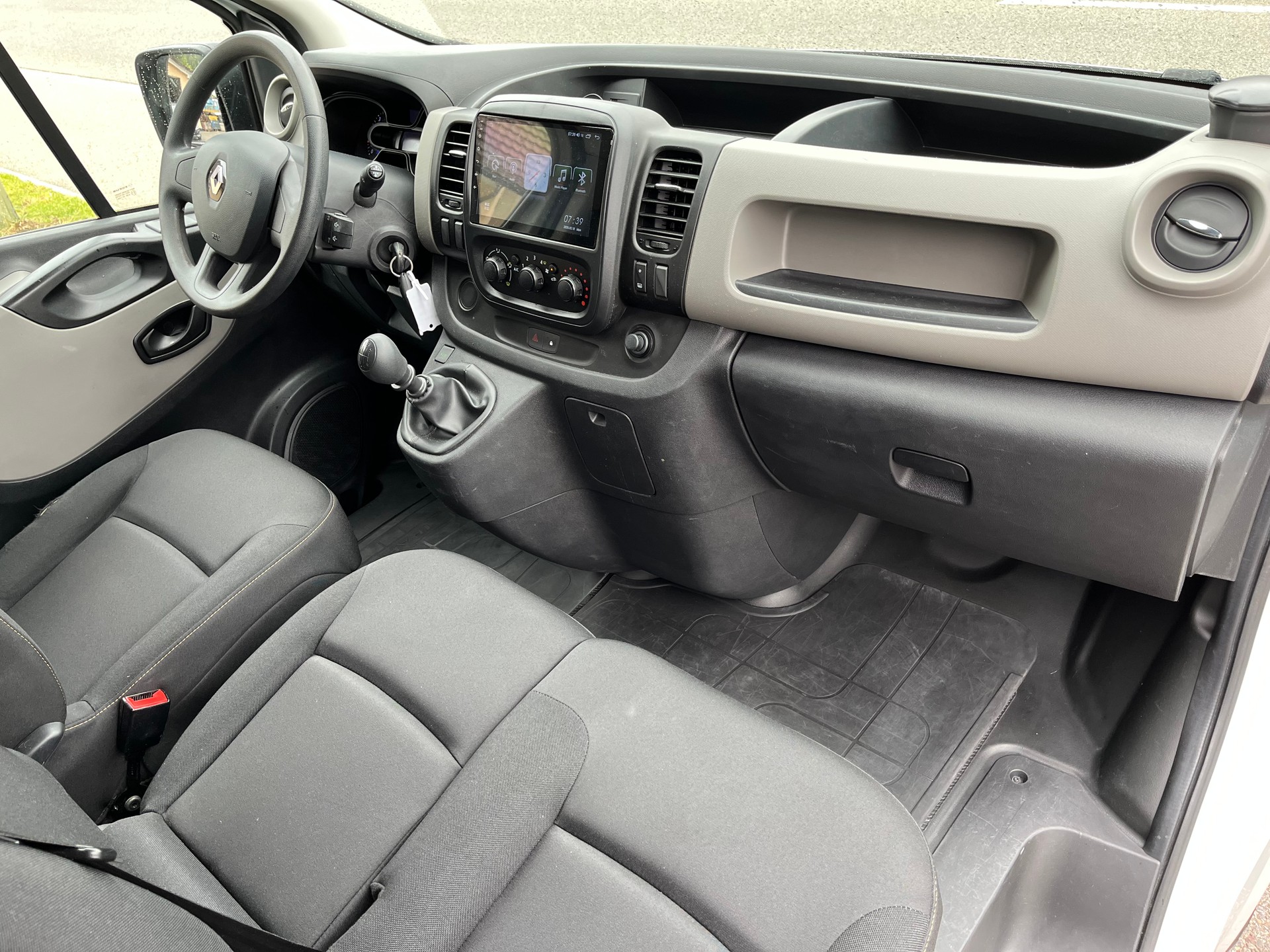 RENAULT Trafic 1.6 dCi 120 2.9t Acces L1H1 / Ab MFK & Service / CH-Fahrzeug-image-12