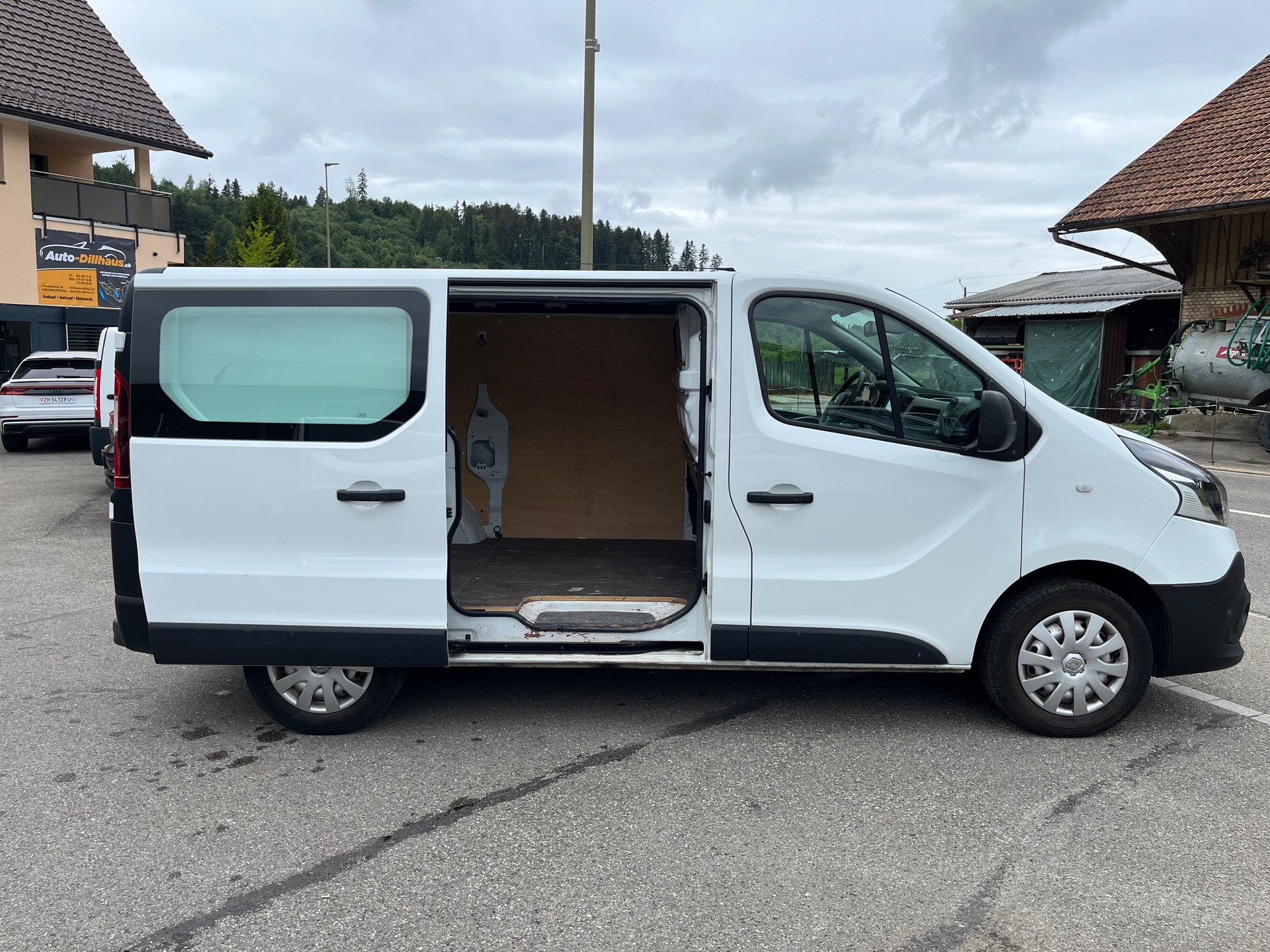 RENAULT Trafic 1.6 dCi 120 2.9t Acces L1H1 / Ab MFK & Service / CH-Fahrzeug-image-4