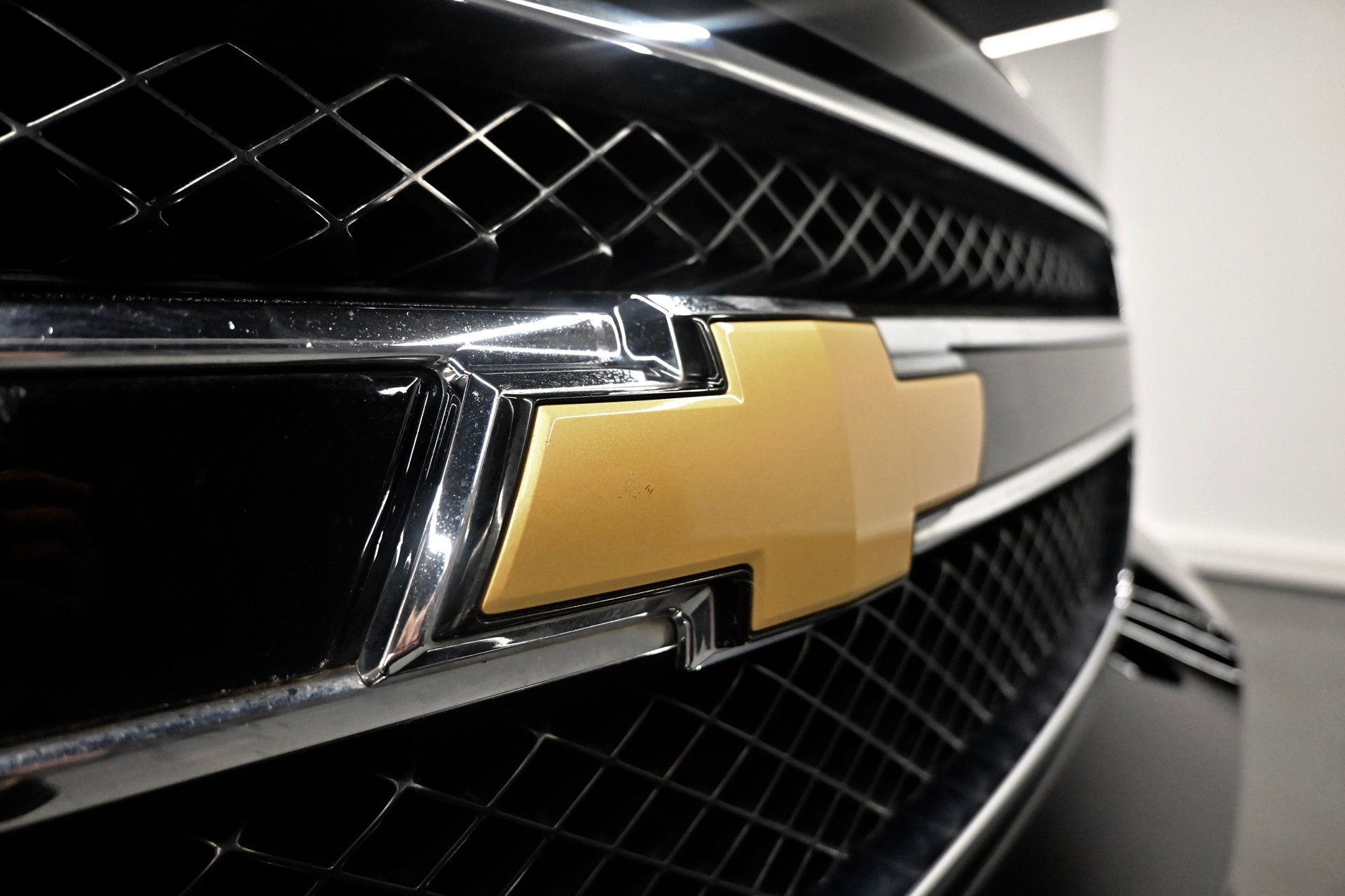 CHEVROLET Suburban LT-image-15