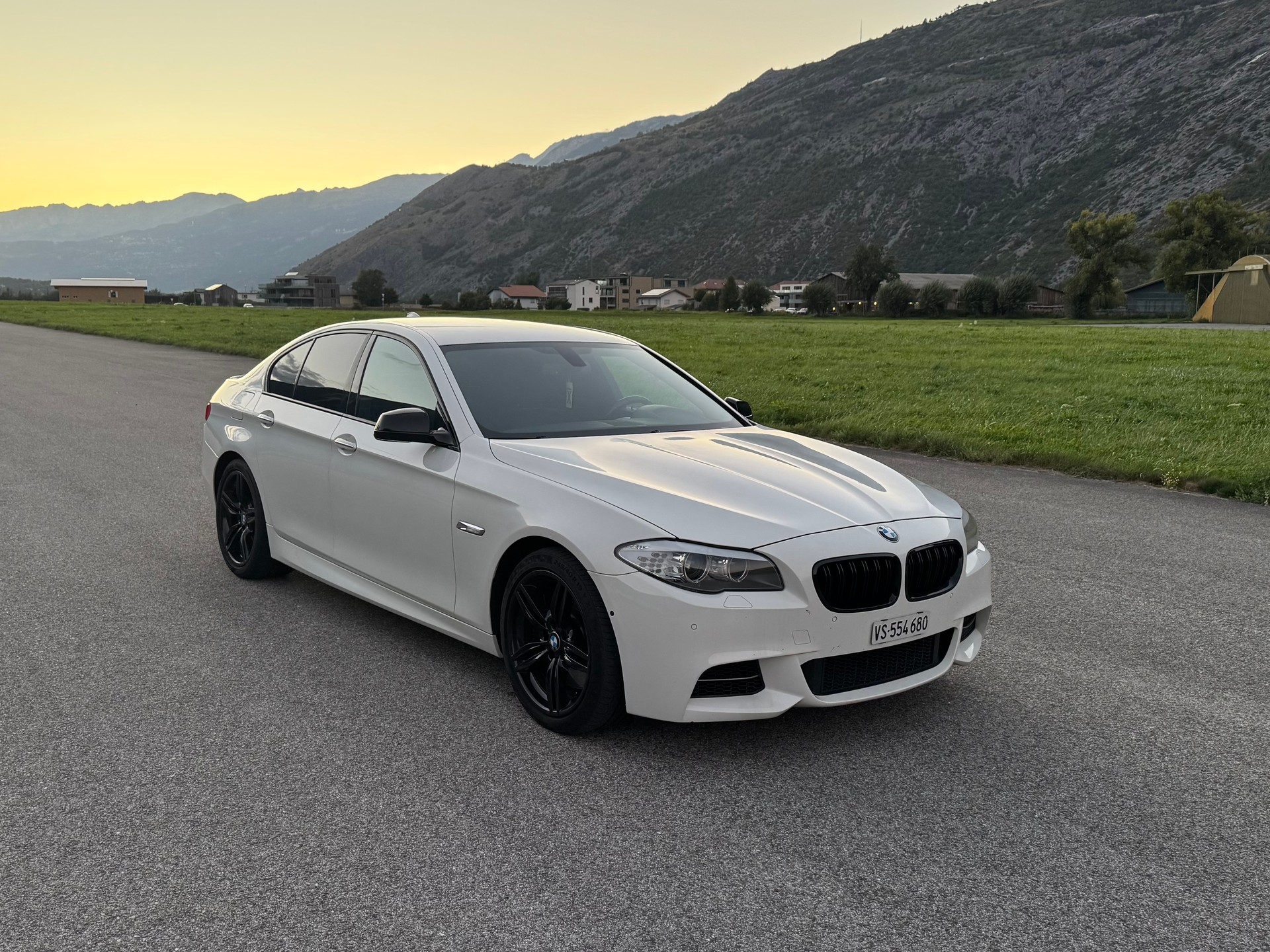 BMW M550d xDrive-image-4