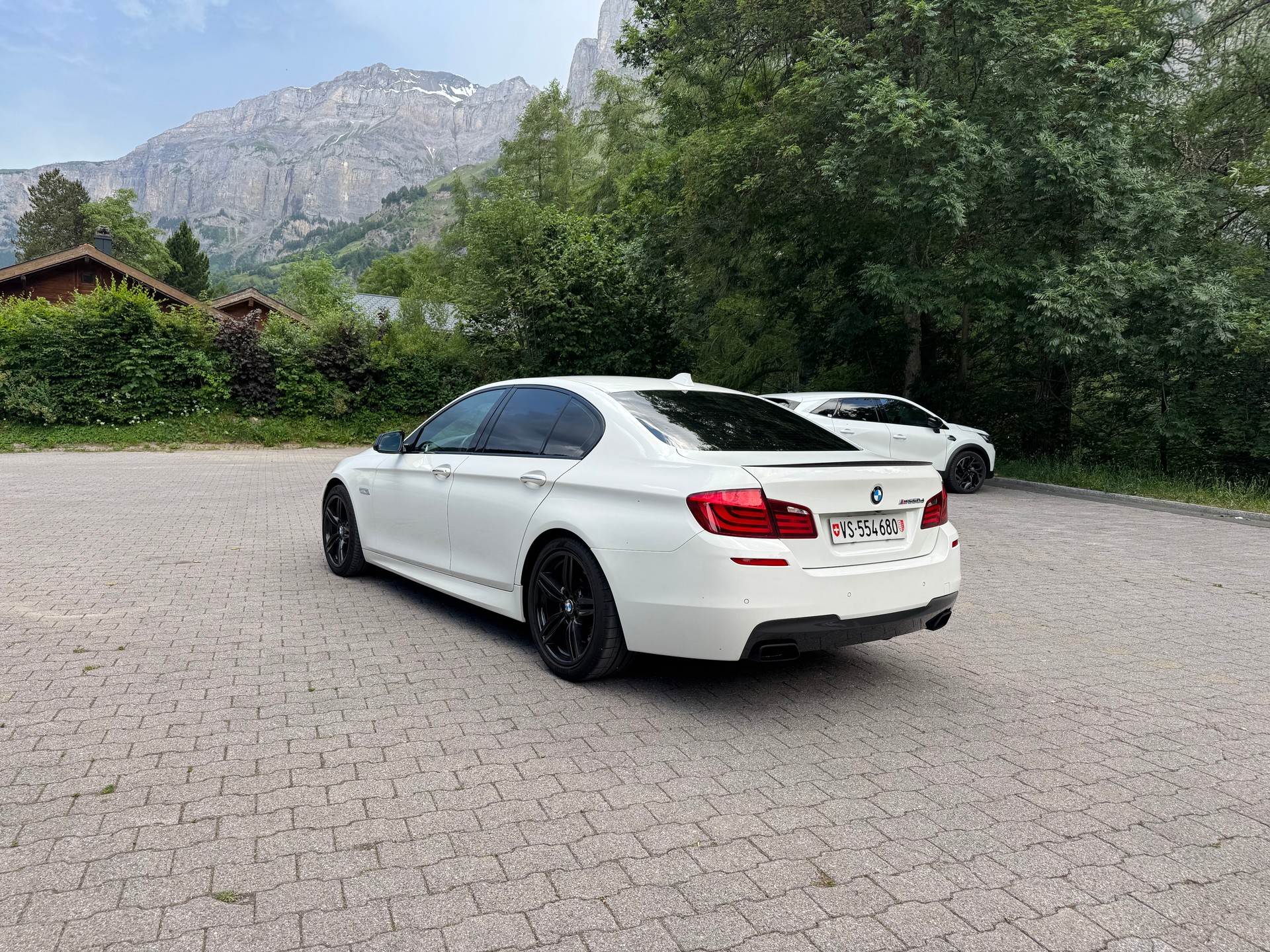 BMW M550d xDrive-image-1