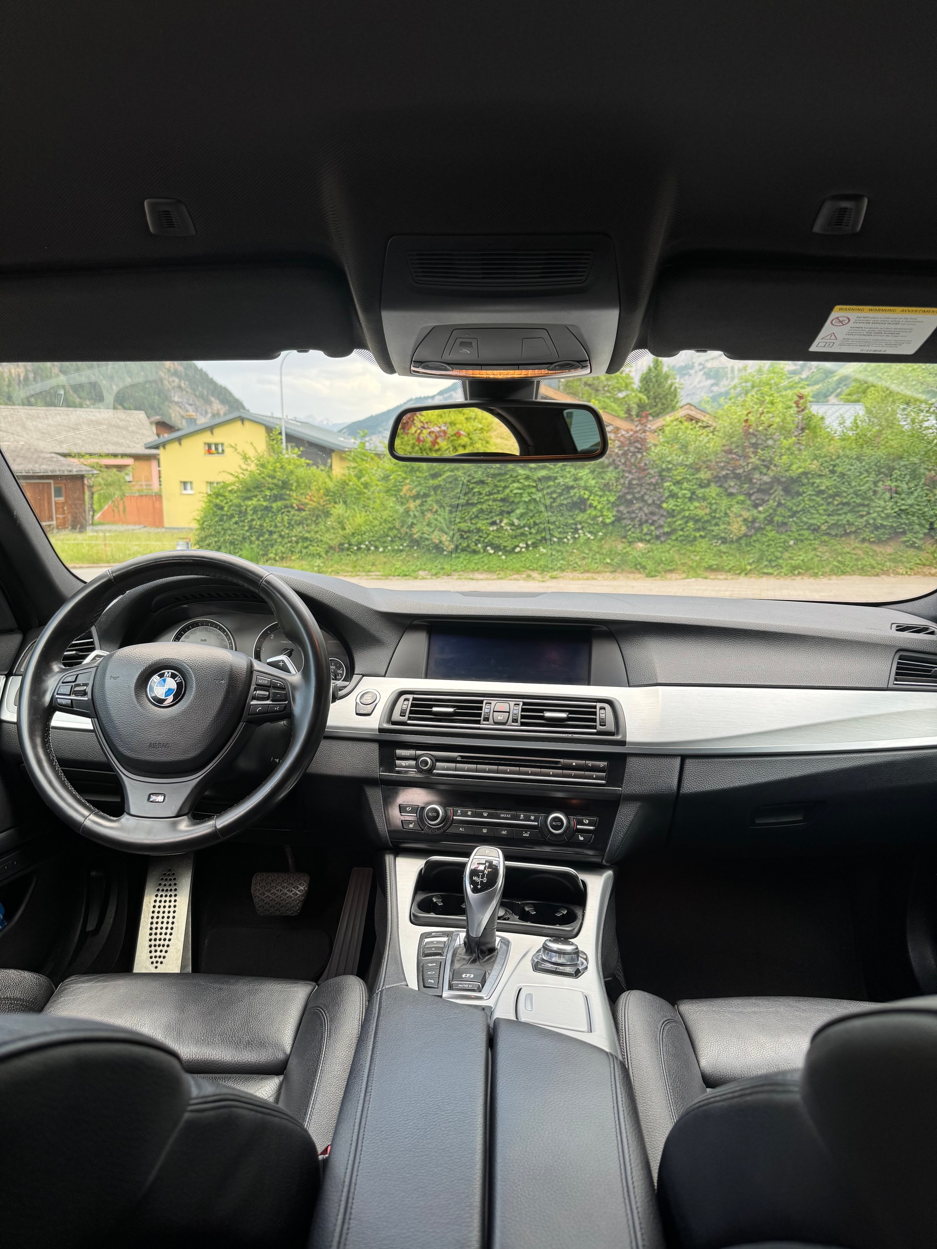 BMW M550d xDrive-image-5