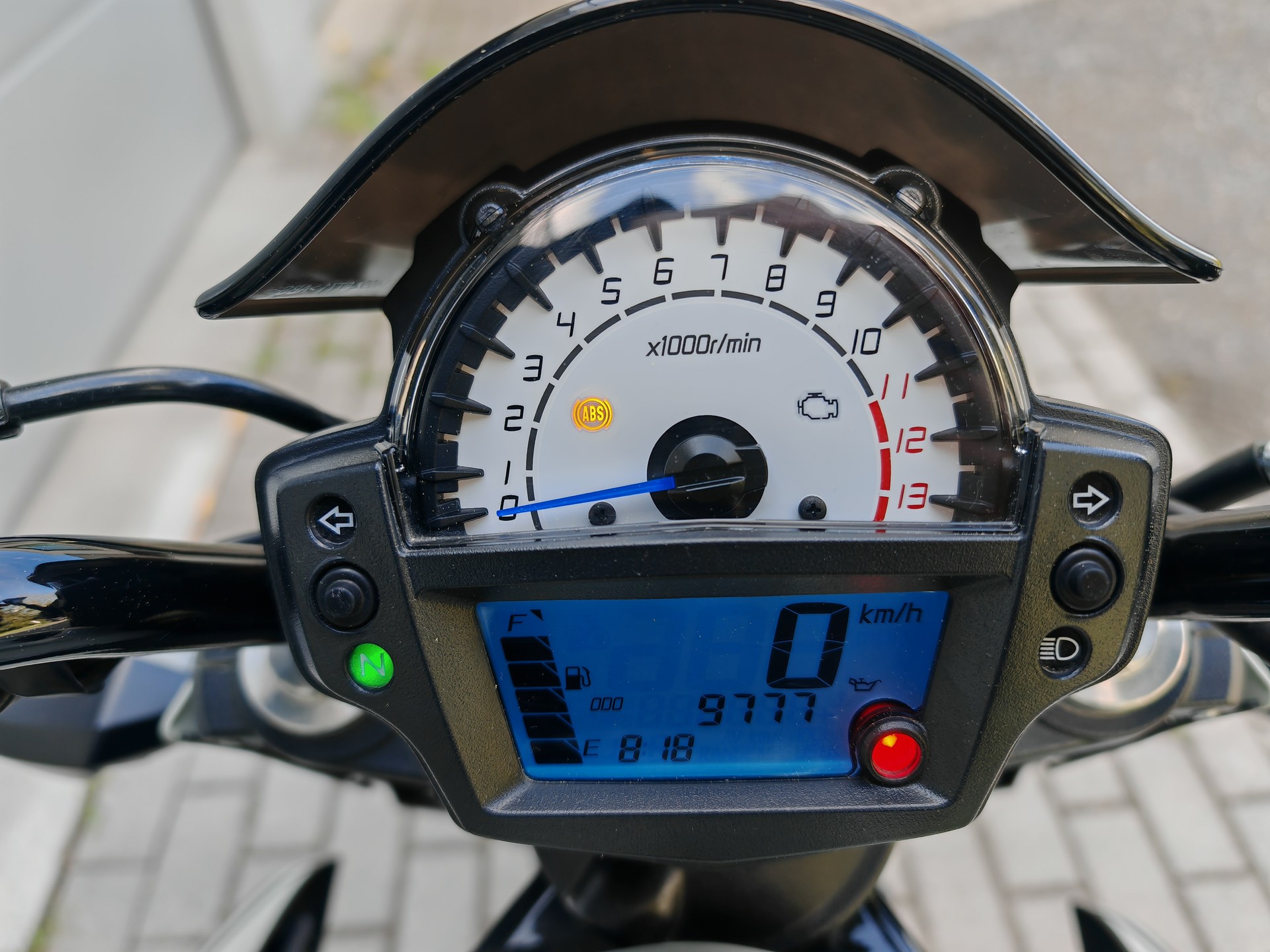 KAWASAKI ER-6 n ABS-image-3