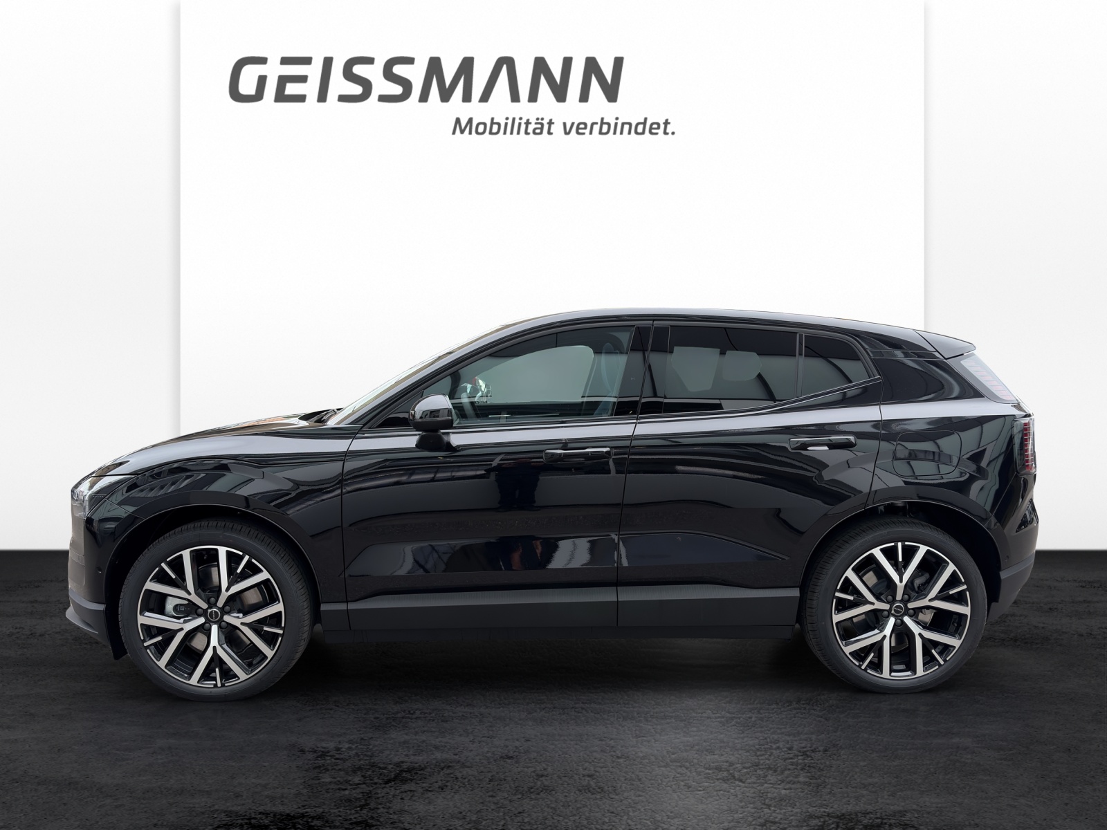 VOLVO EX30 E60 Twin Ultra Performance Sw. Black Ed. AWD-showroom-element-2