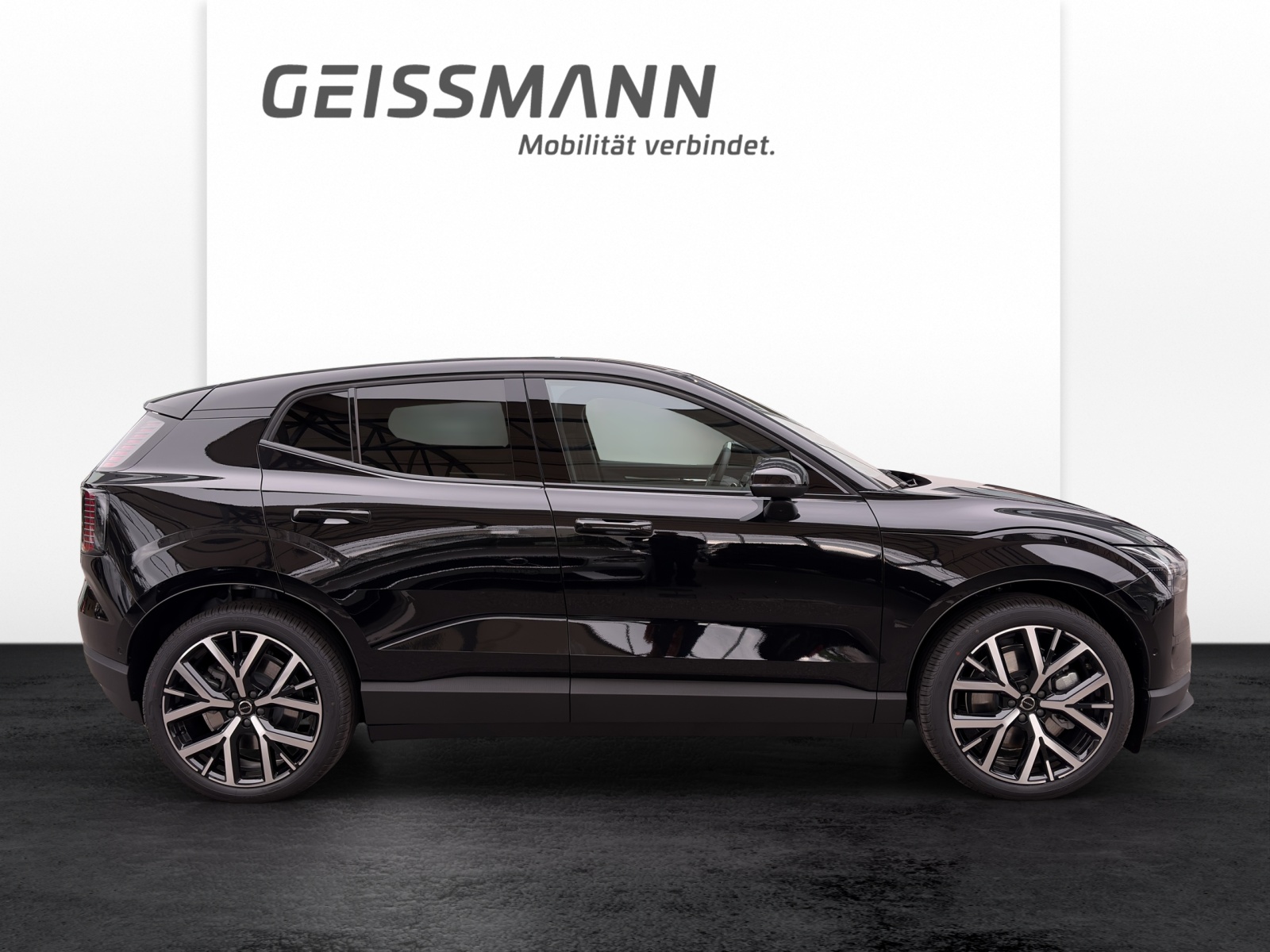 VOLVO EX30 E60 Twin Ultra Performance Sw. Black Ed. AWD-showroom-element-3