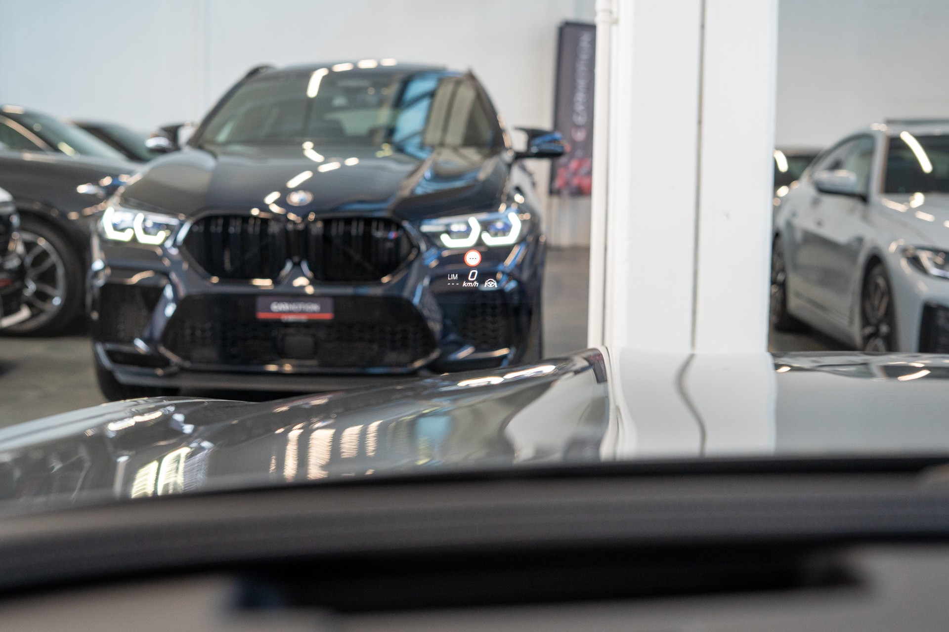 MERCEDES-BENZ AMG GT 63 Executive Edition 4matic+ / 4 Sitze / Carbon Paket / Glasdach / 360°Kamera-image-17
