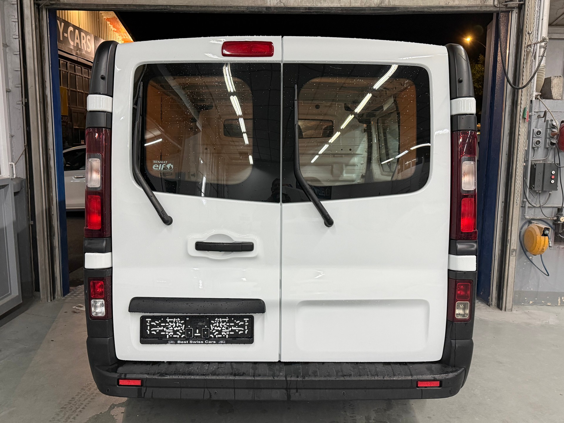 RENAULT Trafic 1.6 dCi 120 2.9t Business L1H1-image-9