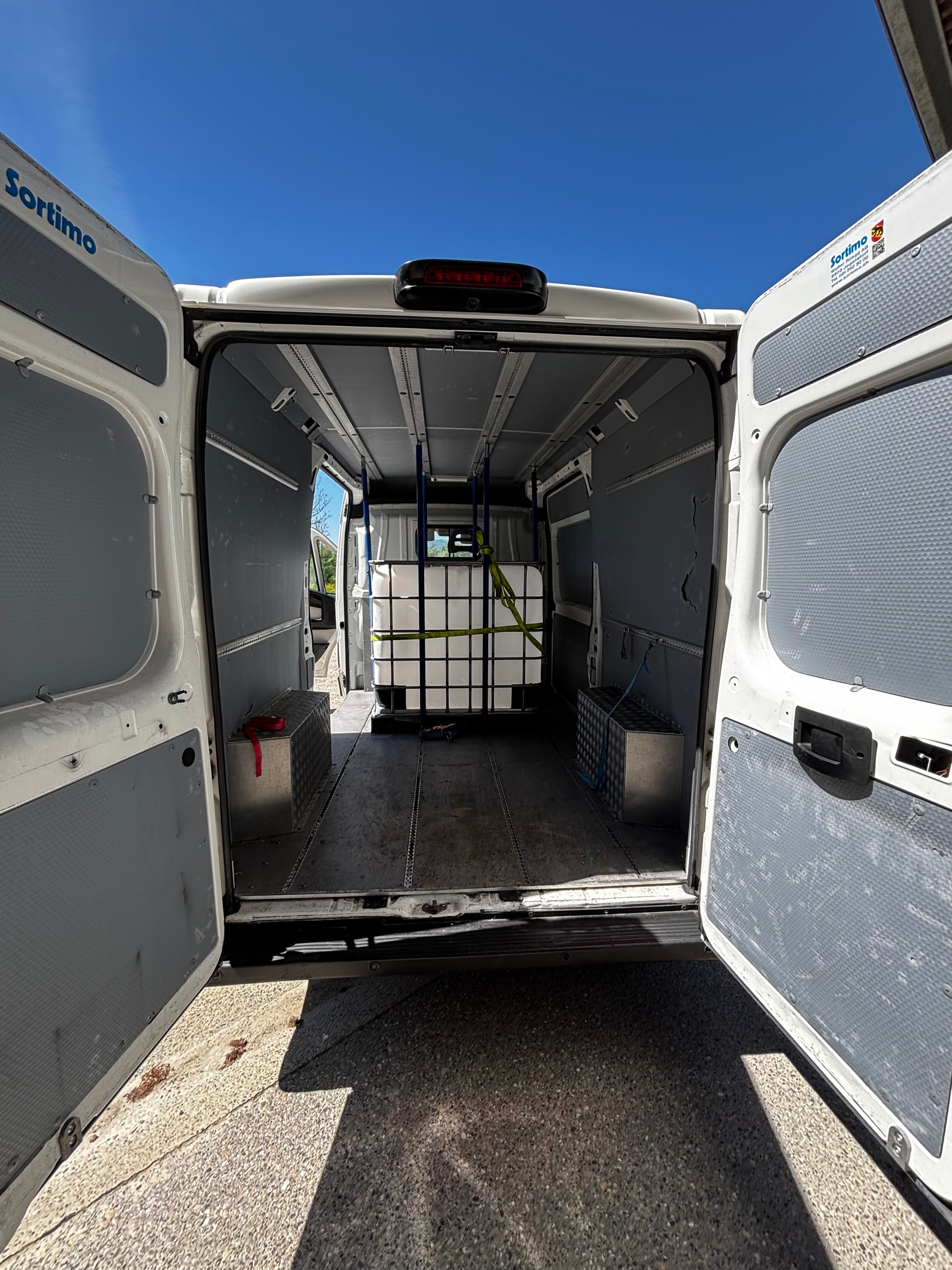 PEUGEOT Boxer 2.0 HDI 335 Active L2H2-image-12