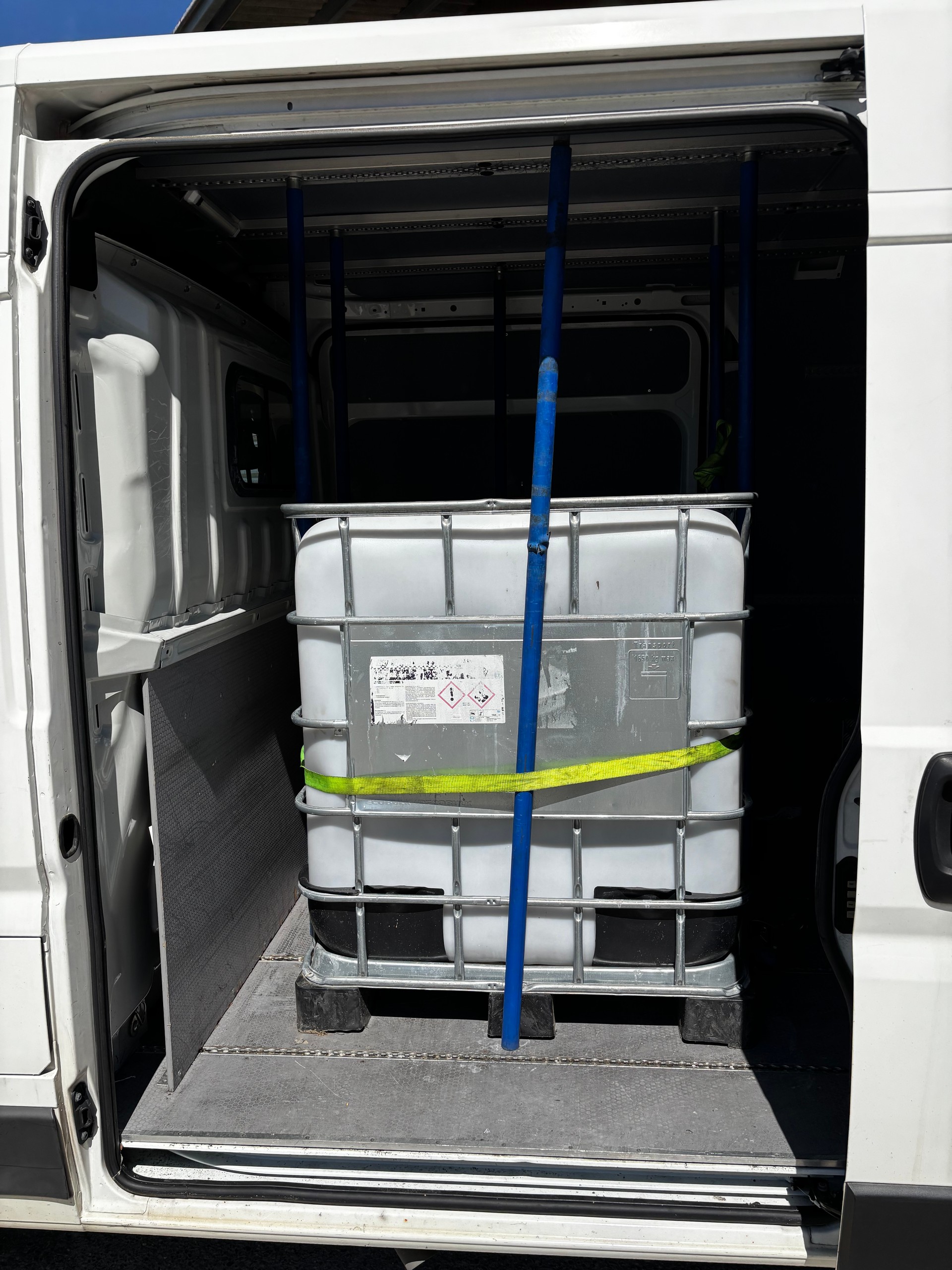 PEUGEOT Boxer 2.0 HDI 335 Active L2H2-image-11