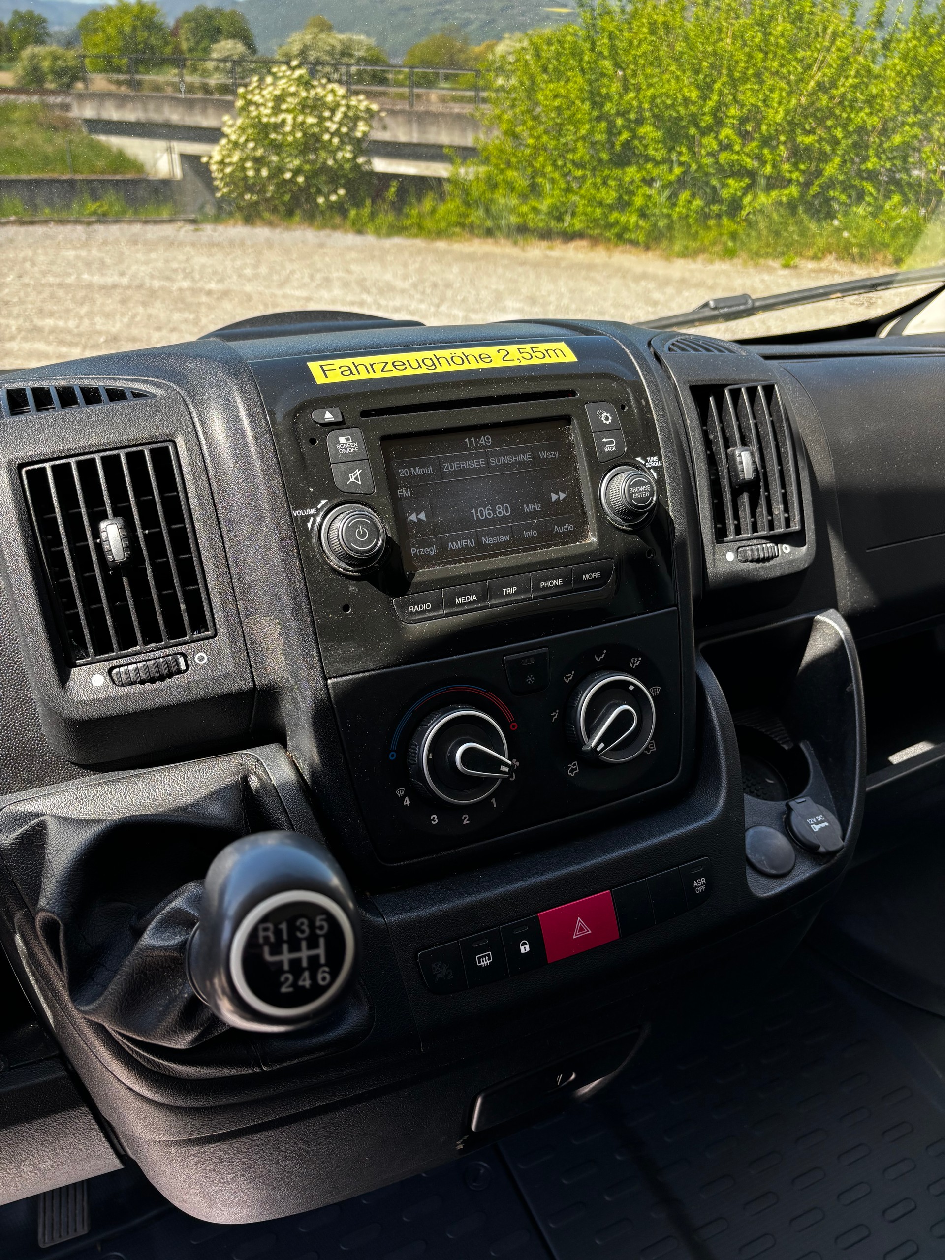 PEUGEOT Boxer 2.0 HDI 335 Active L2H2-image-9