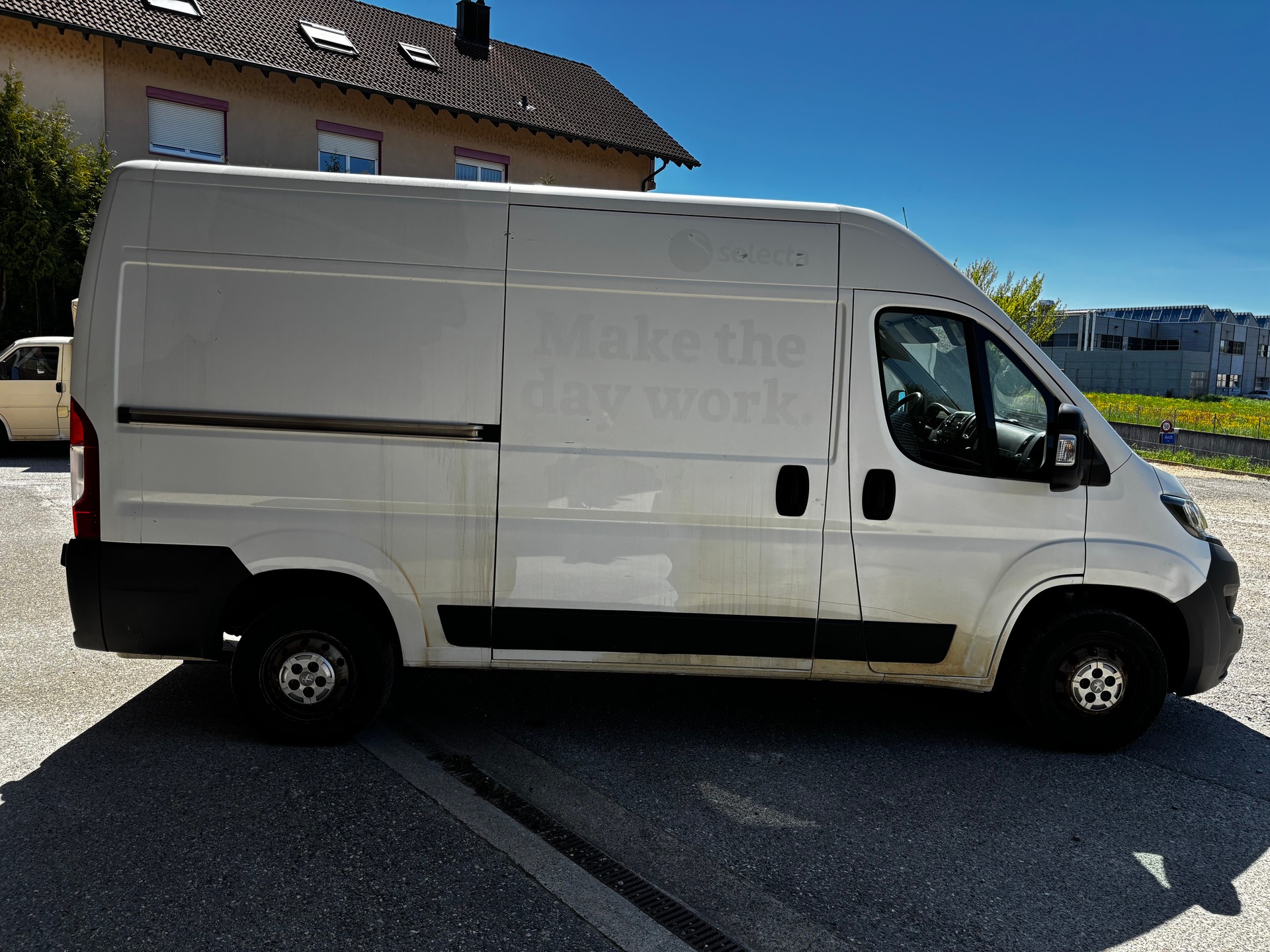 PEUGEOT Boxer 2.0 HDI 335 Active L2H2-image-2