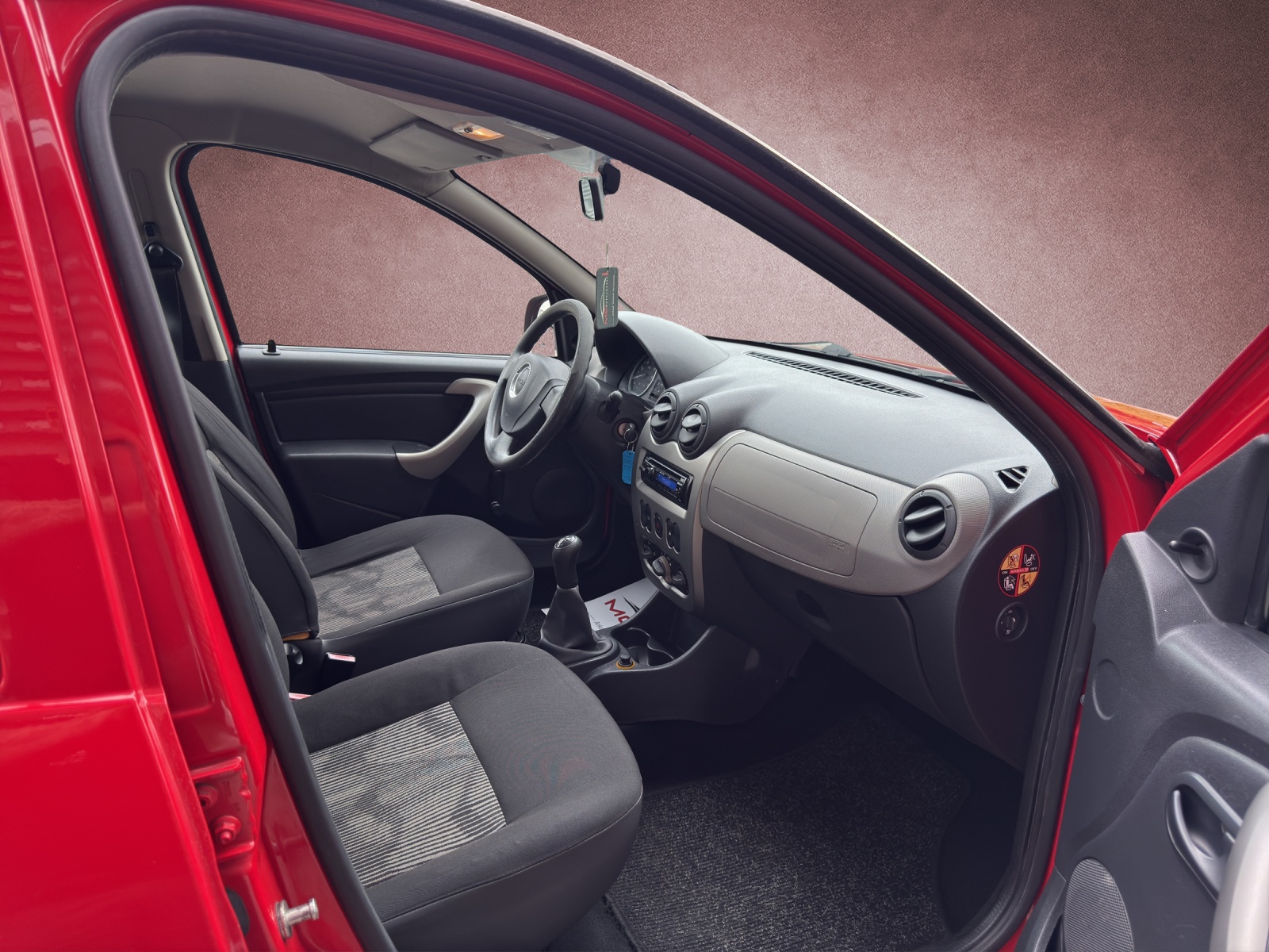 DACIA Sandero 1.6 Ambiance-image-10