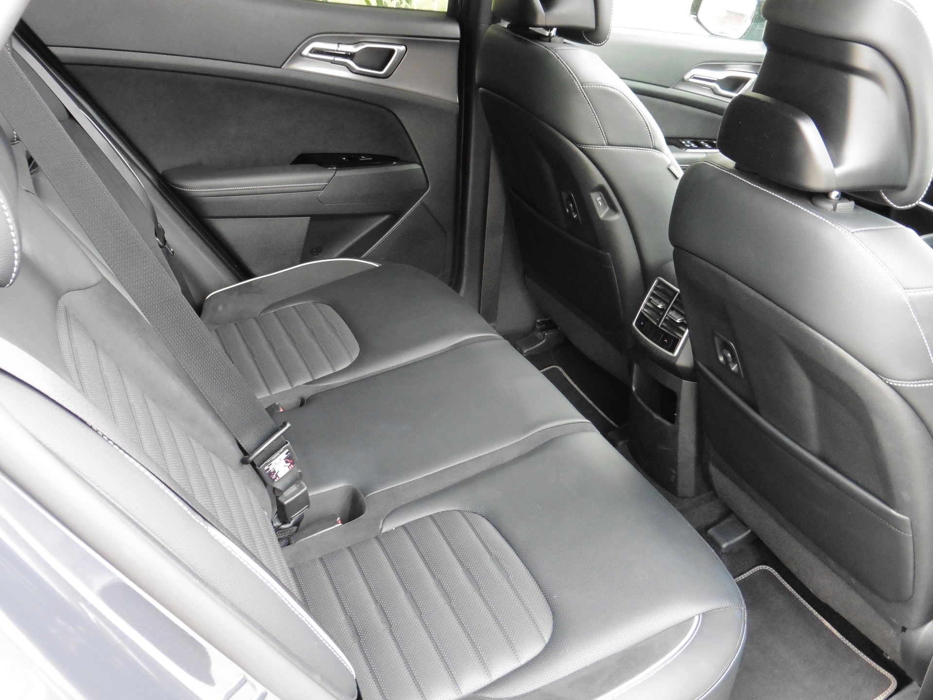 KIA Sportage 1.6T-GDi HEV GT-Line 4x4 A-image-18