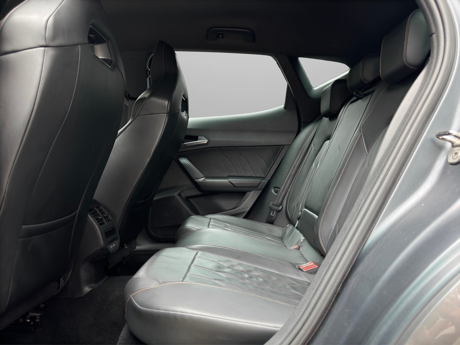CUPRA Formentor 1.4 e-HYBRID pHEV DSG-image-10