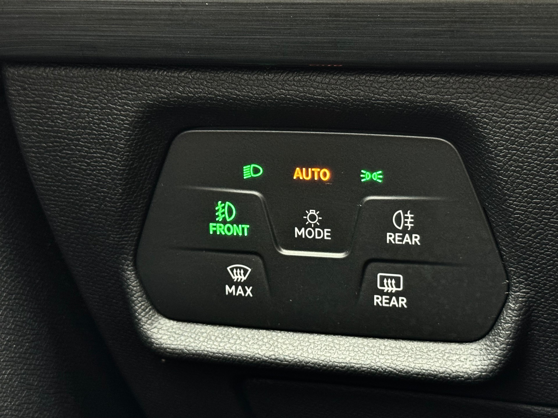 CUPRA Formentor 1.4 e-HYBRID pHEV DSG-image-22