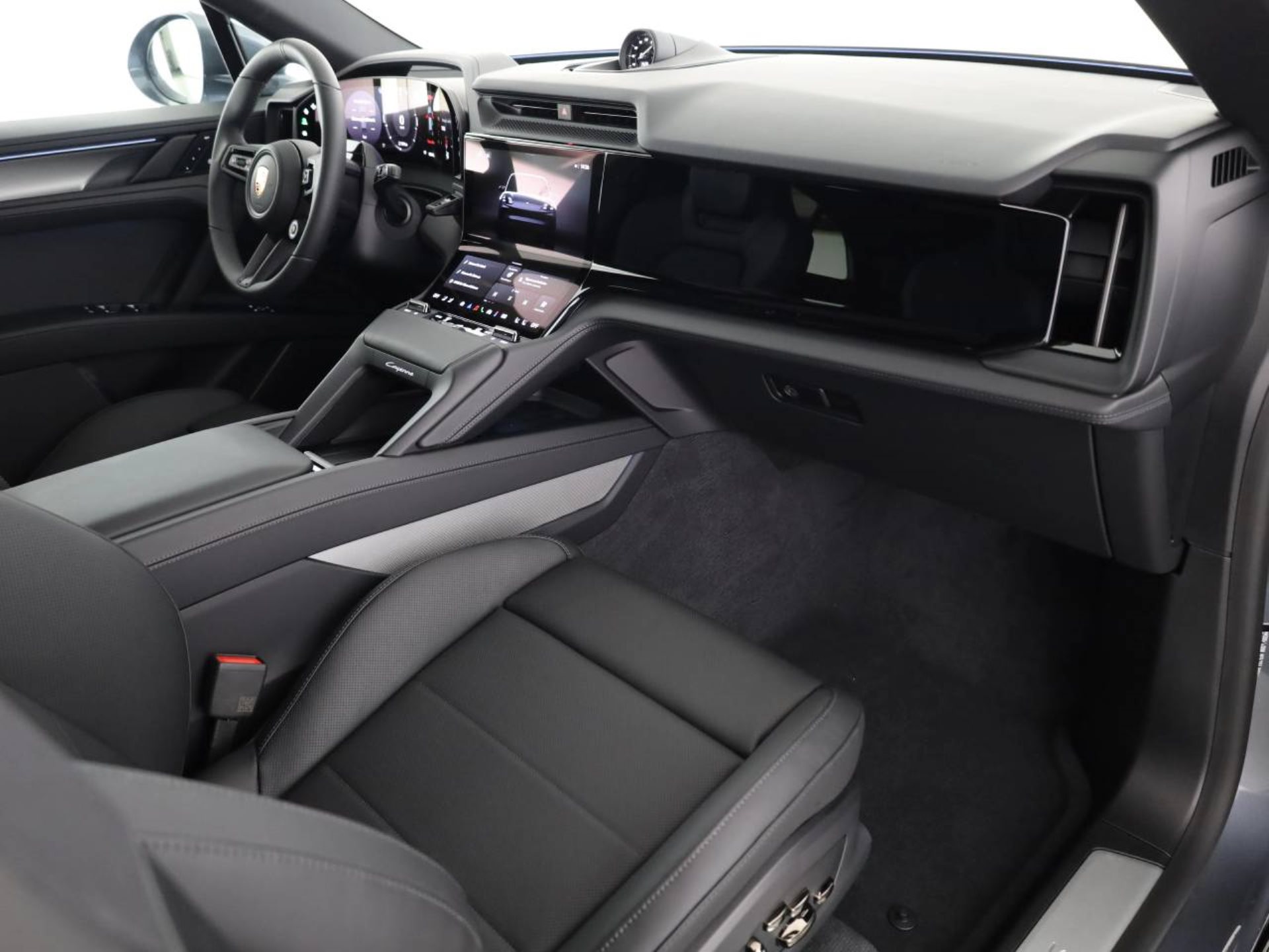 PORSCHE Cayenne S Electric-image-10