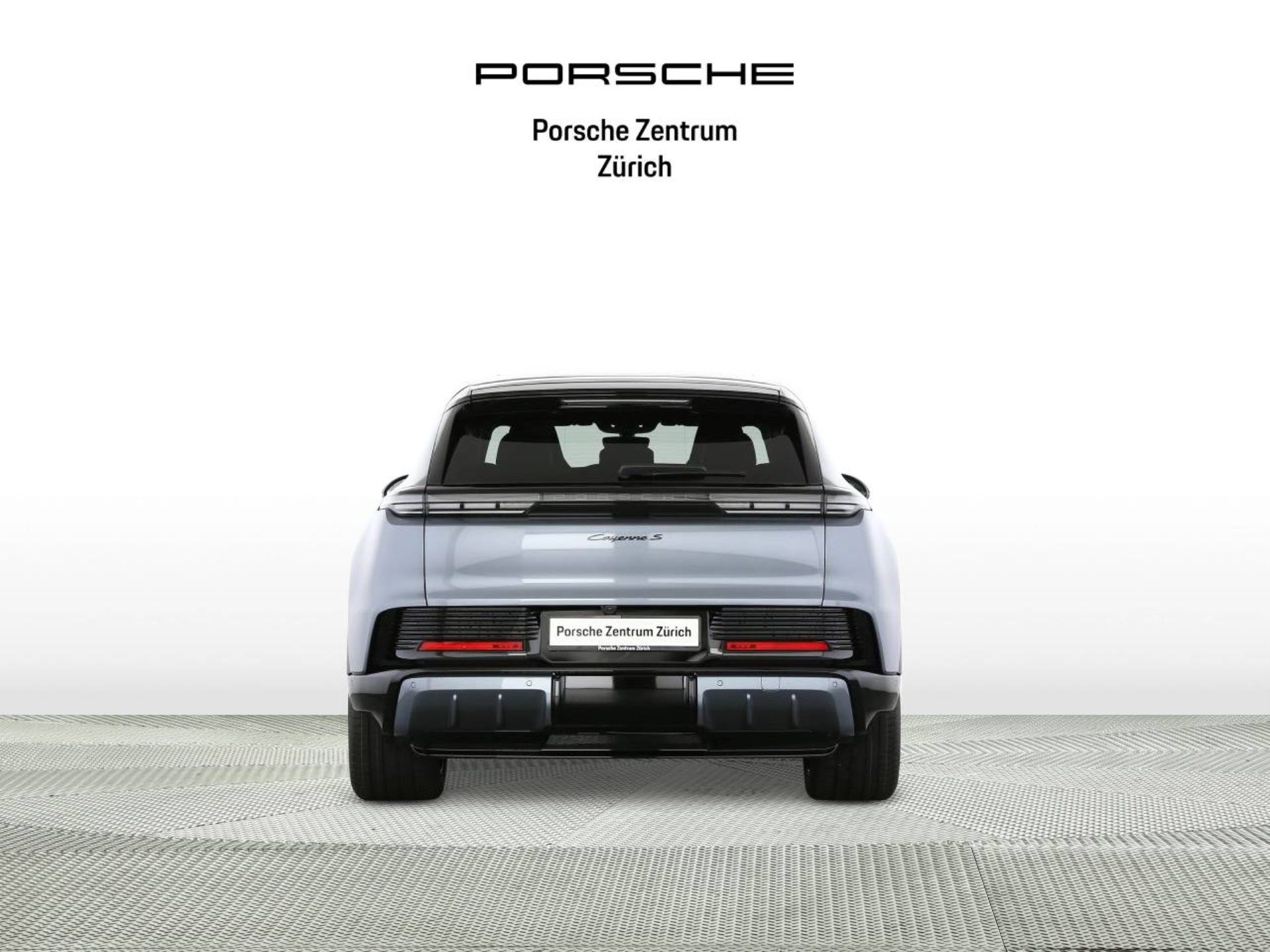 PORSCHE Cayenne S Electric-image-7
