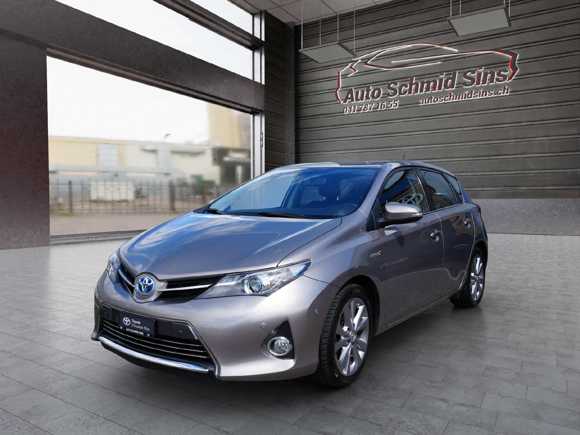 TOYOTA Auris 1.8 HSD Linea Sol-image-0