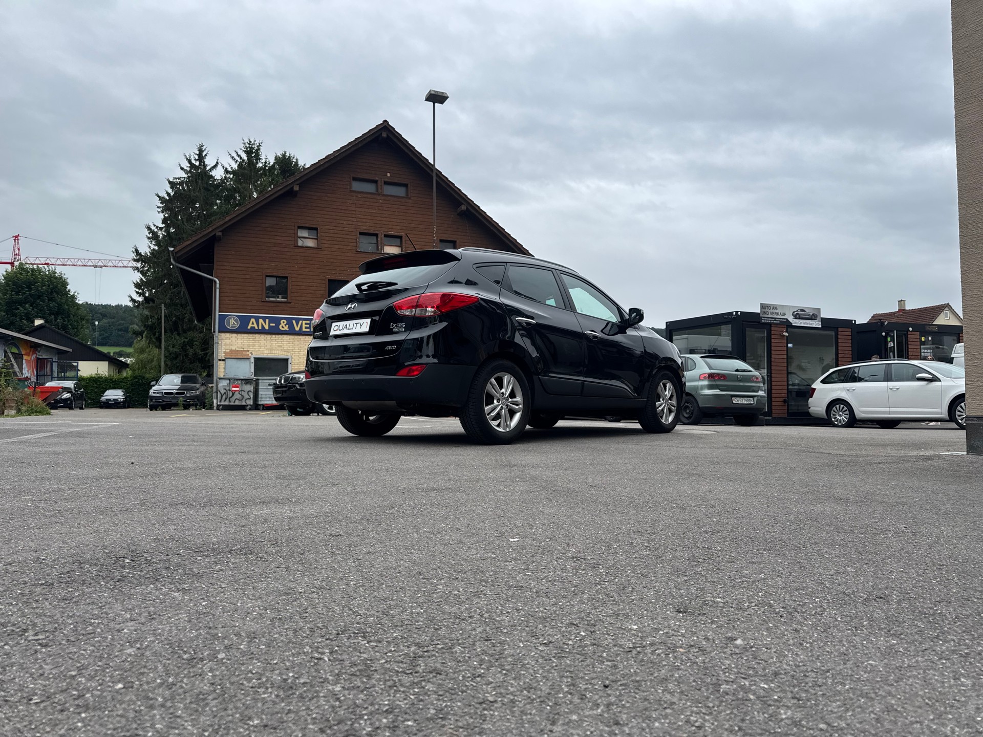 HYUNDAI iX 35 2.0 CRDi Style 4WD Automatic-image-6