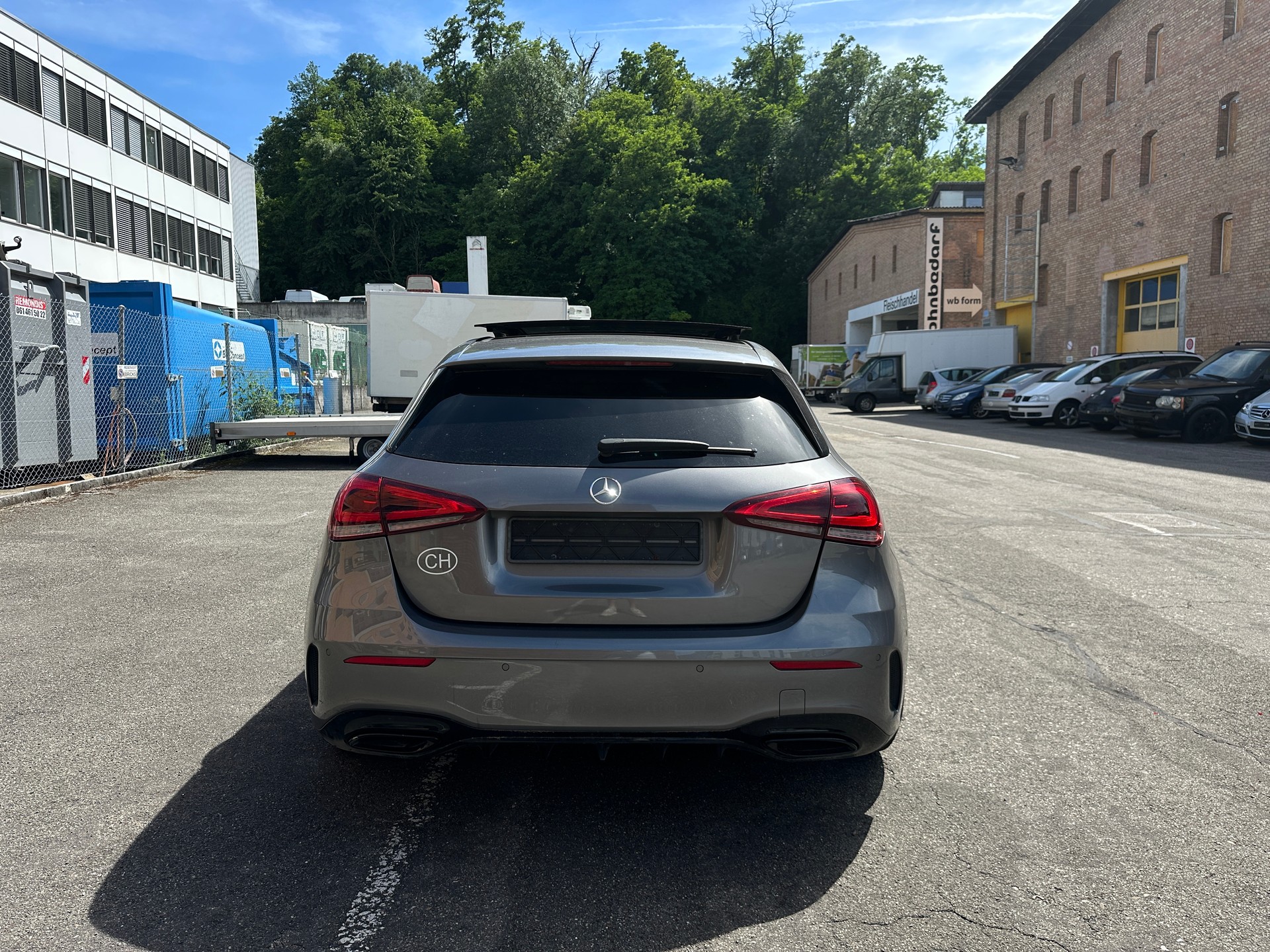 MERCEDES-BENZ A 250 4Matic AMG Line 4Matic 7G-DCT-image-4
