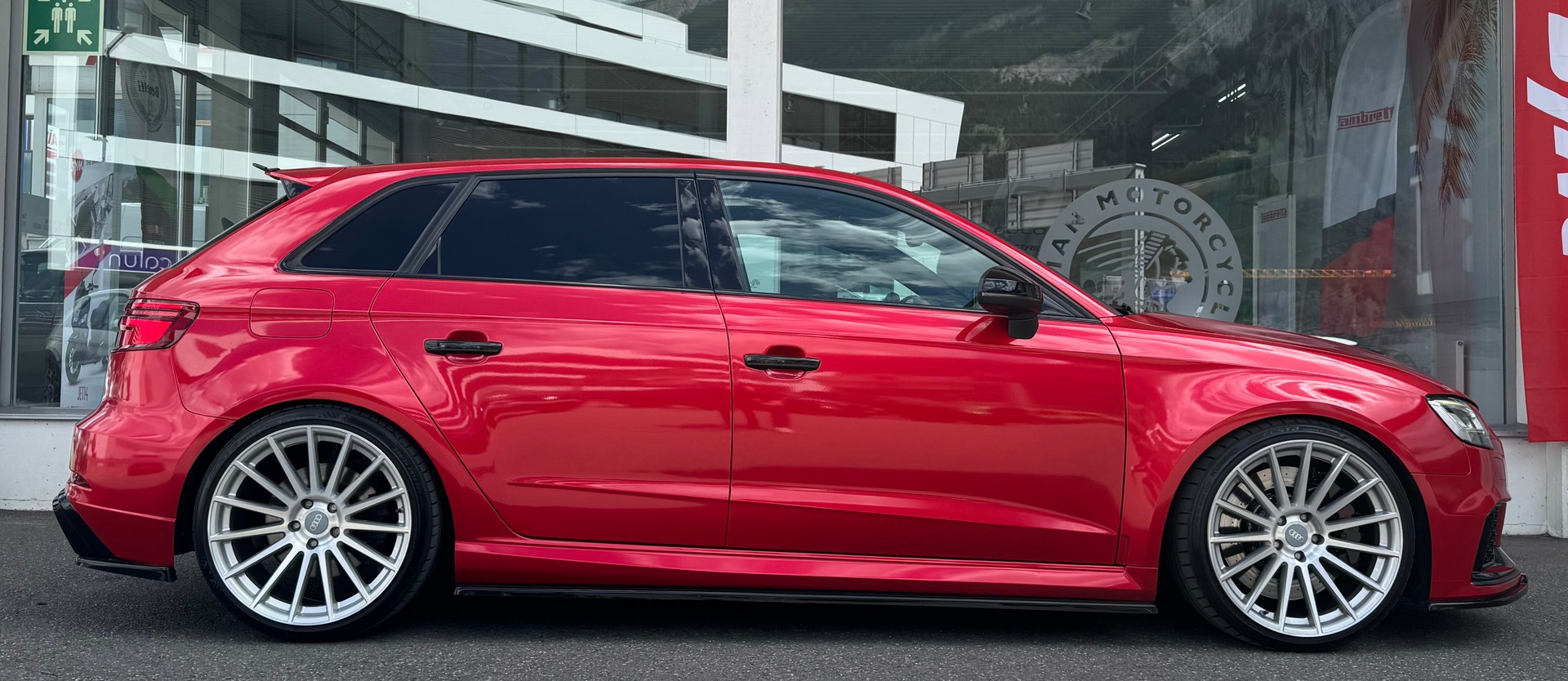 AUDI RS3 Sportback 2.5 TSI quattro S-tronic-image-1