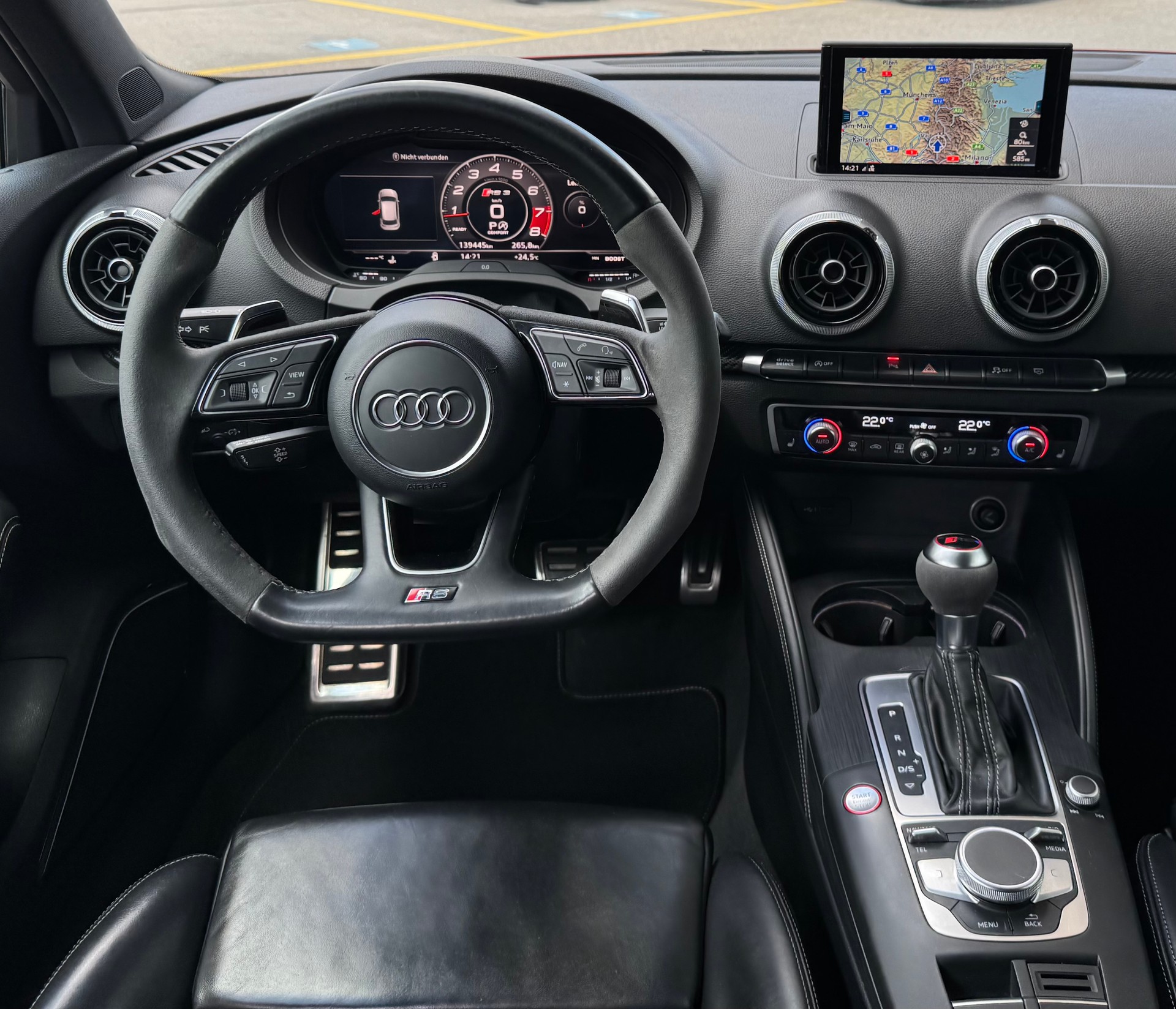 AUDI RS3 Sportback 2.5 TSI quattro S-tronic-image-14