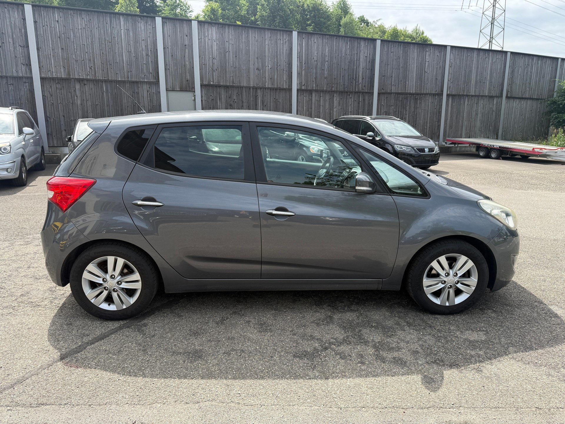 HYUNDAI iX20 1.6 Style Automatic-image-5