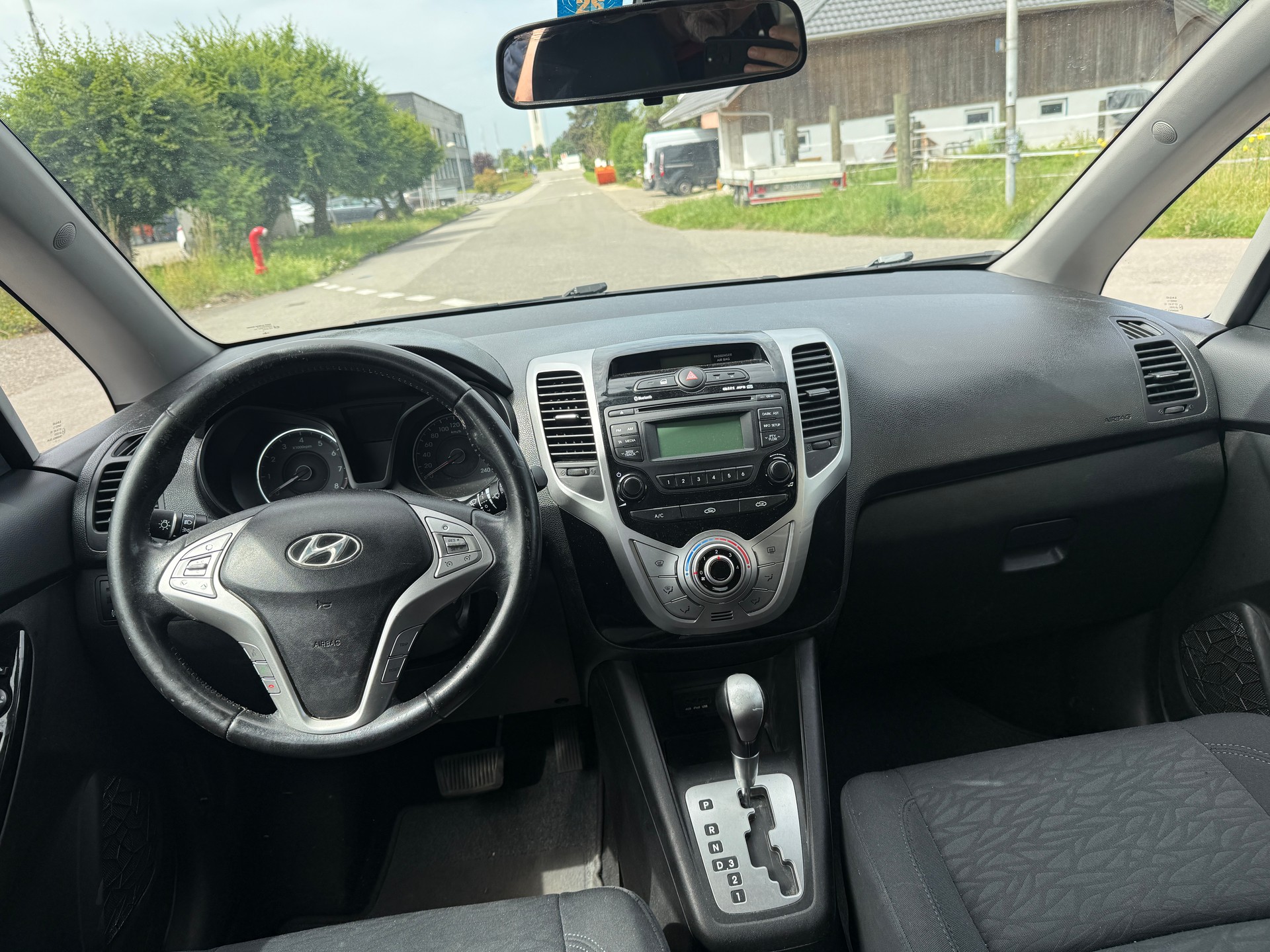 HYUNDAI iX20 1.6 Style Automatic-image-8