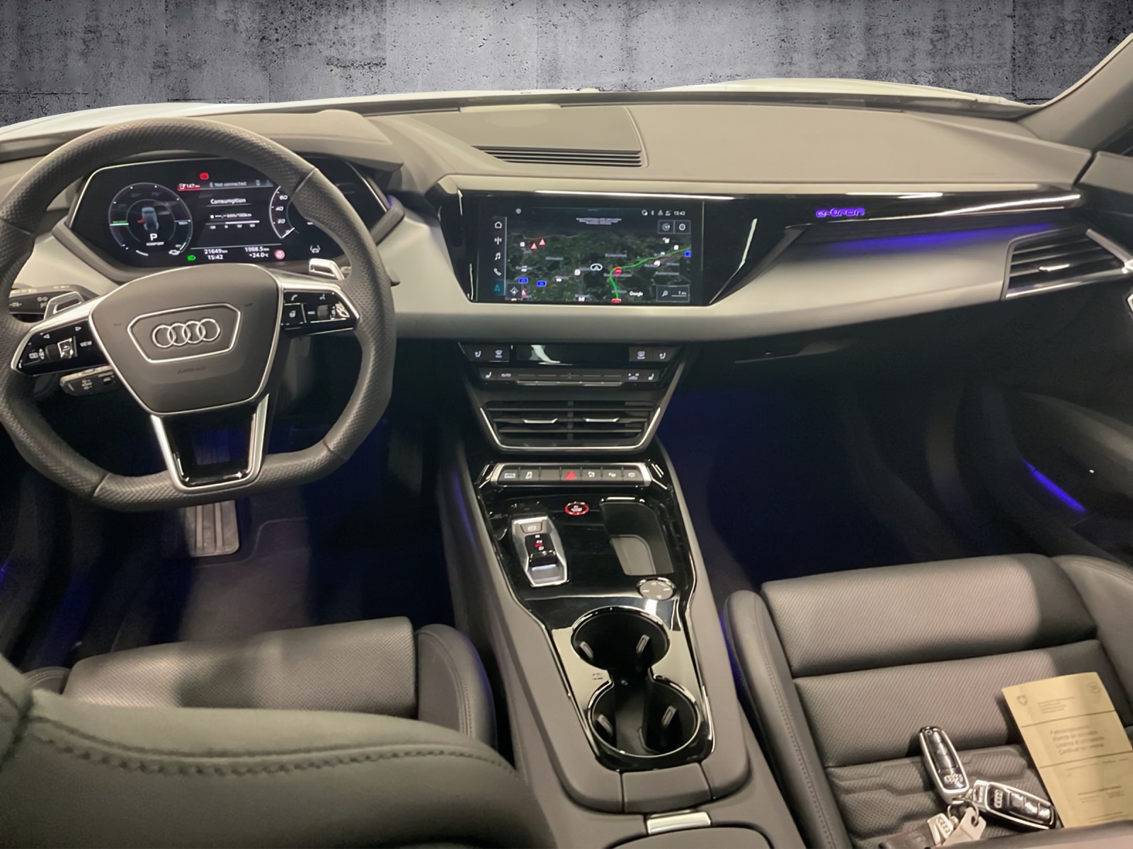 AUDI e-tron GT quattro-image-4