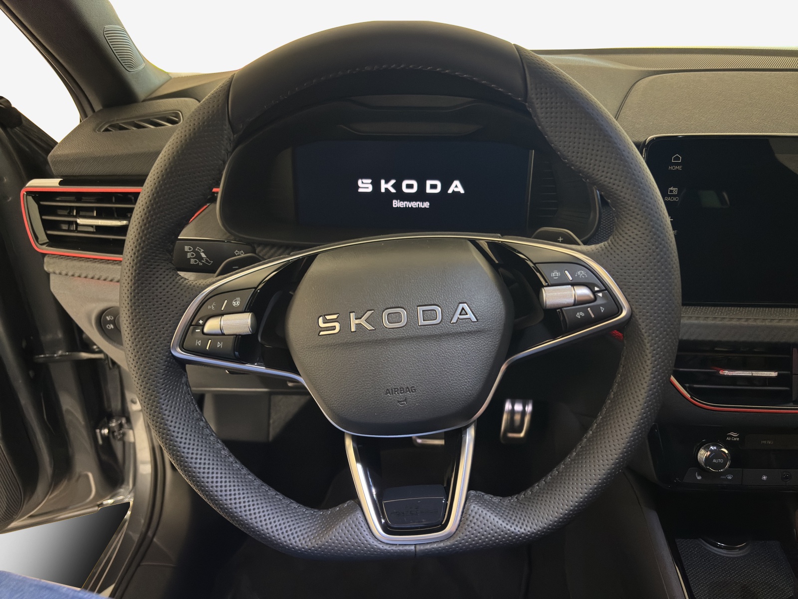 SKODA Scala 1.0 TSI Monte Carlo DSG-image-6