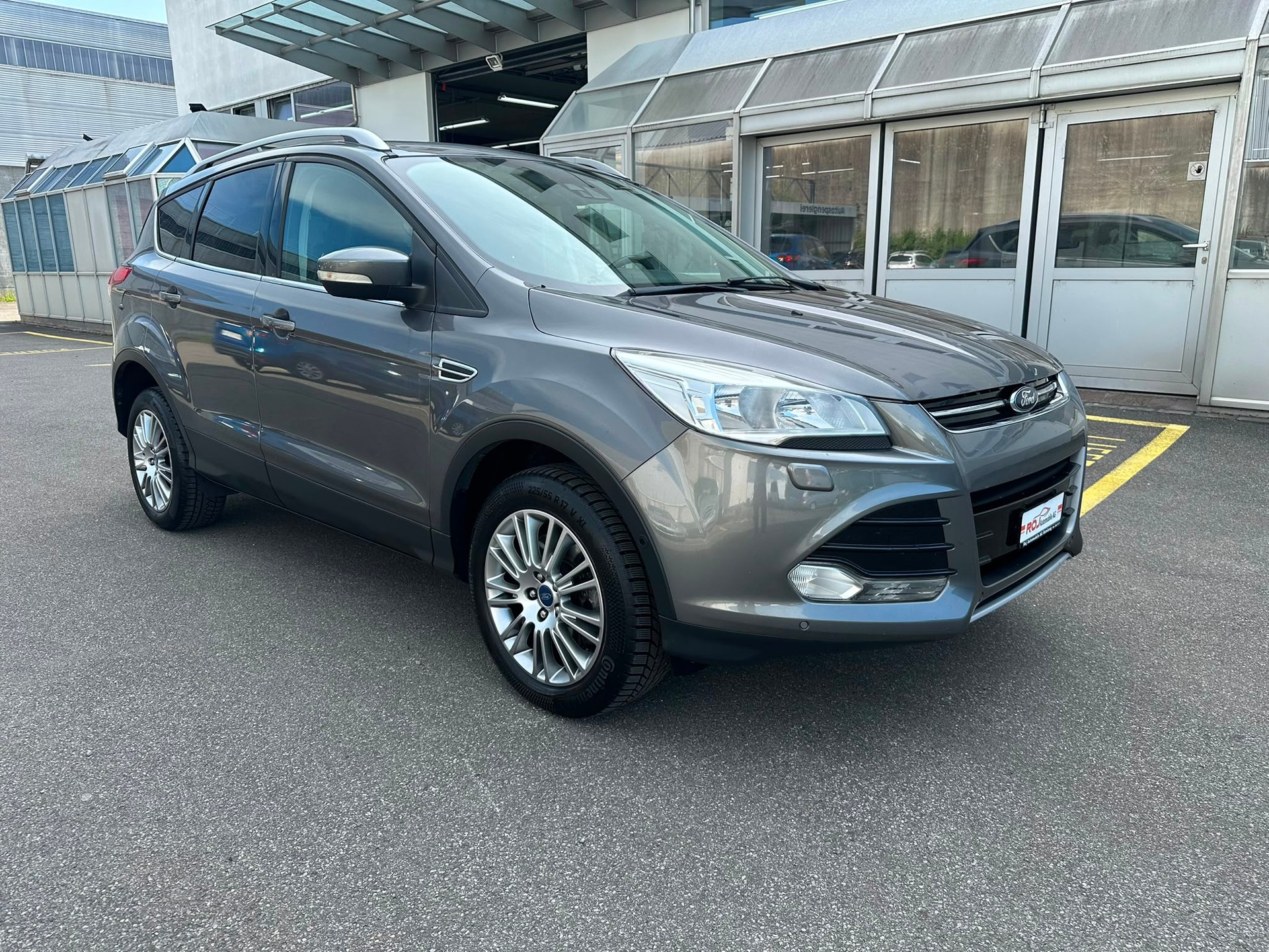 FORD Kuga 2.0 TDCi Titanium 4WD PowerShift-image-3