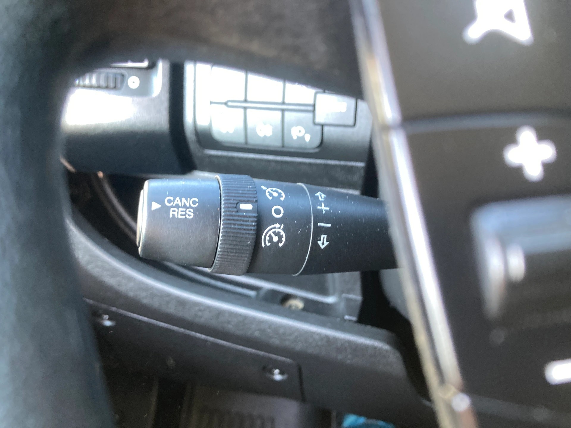PEUGEOT Boxer 2.2 BlueHDI Doppelkabine mit Anhängerkupplung-image-11