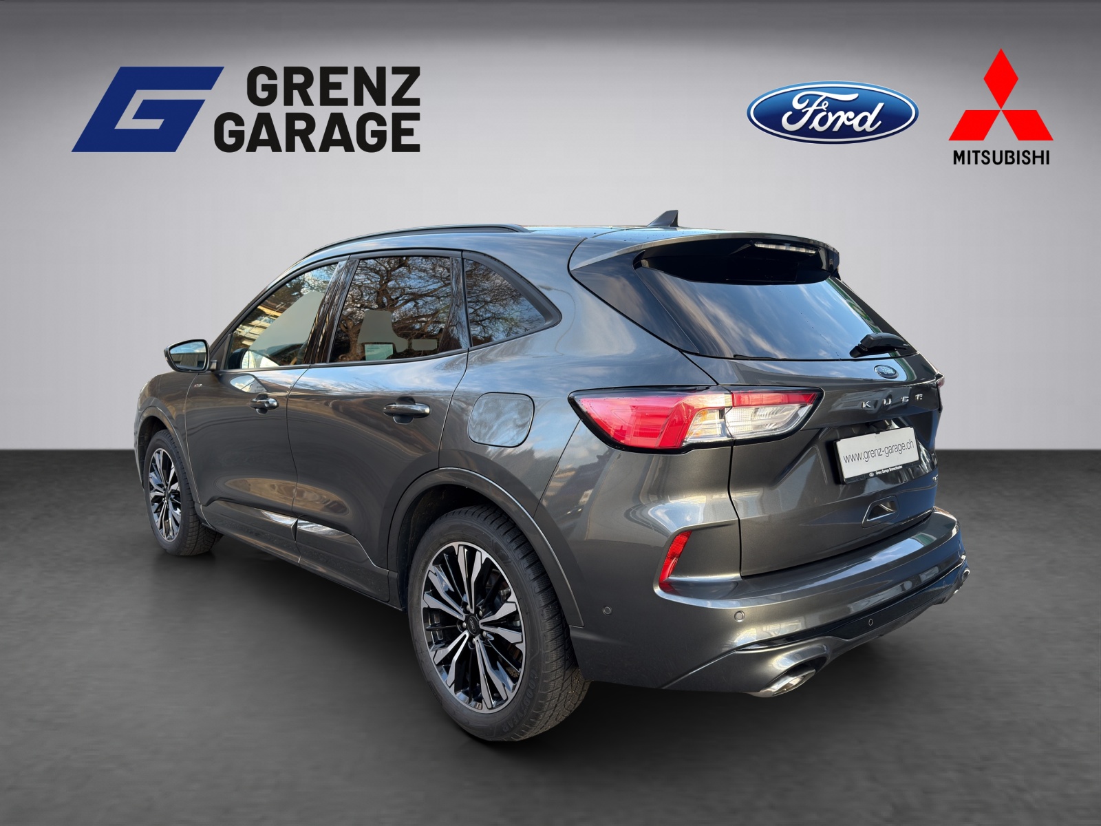 FORD Kuga 2.5 Hybrid ST-Line X 4x4-image-2