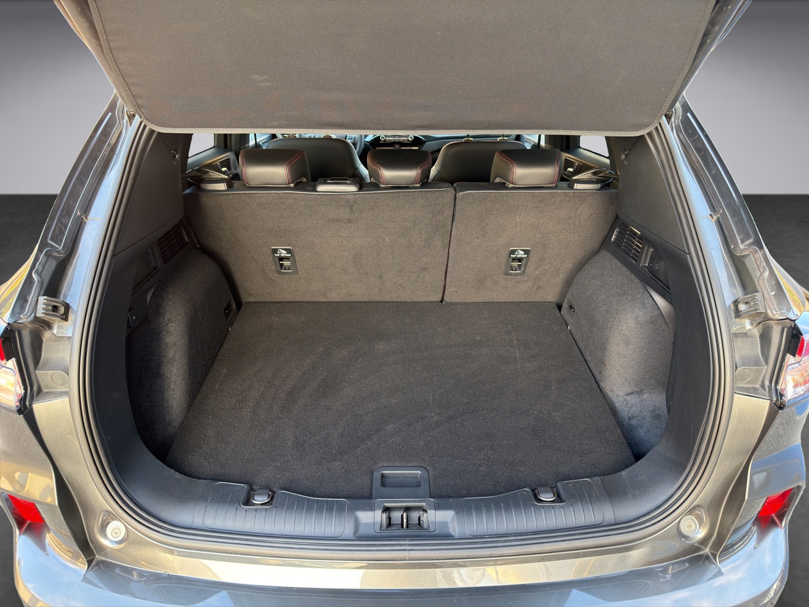 FORD Kuga 2.5 Hybrid ST-Line X 4x4-image-15
