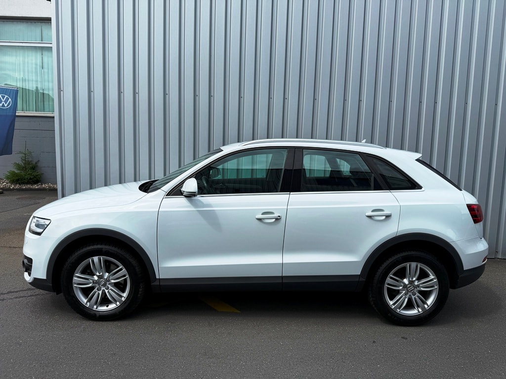 AUDI Q3 2.0 TFSI quattro S-tronic-image-2