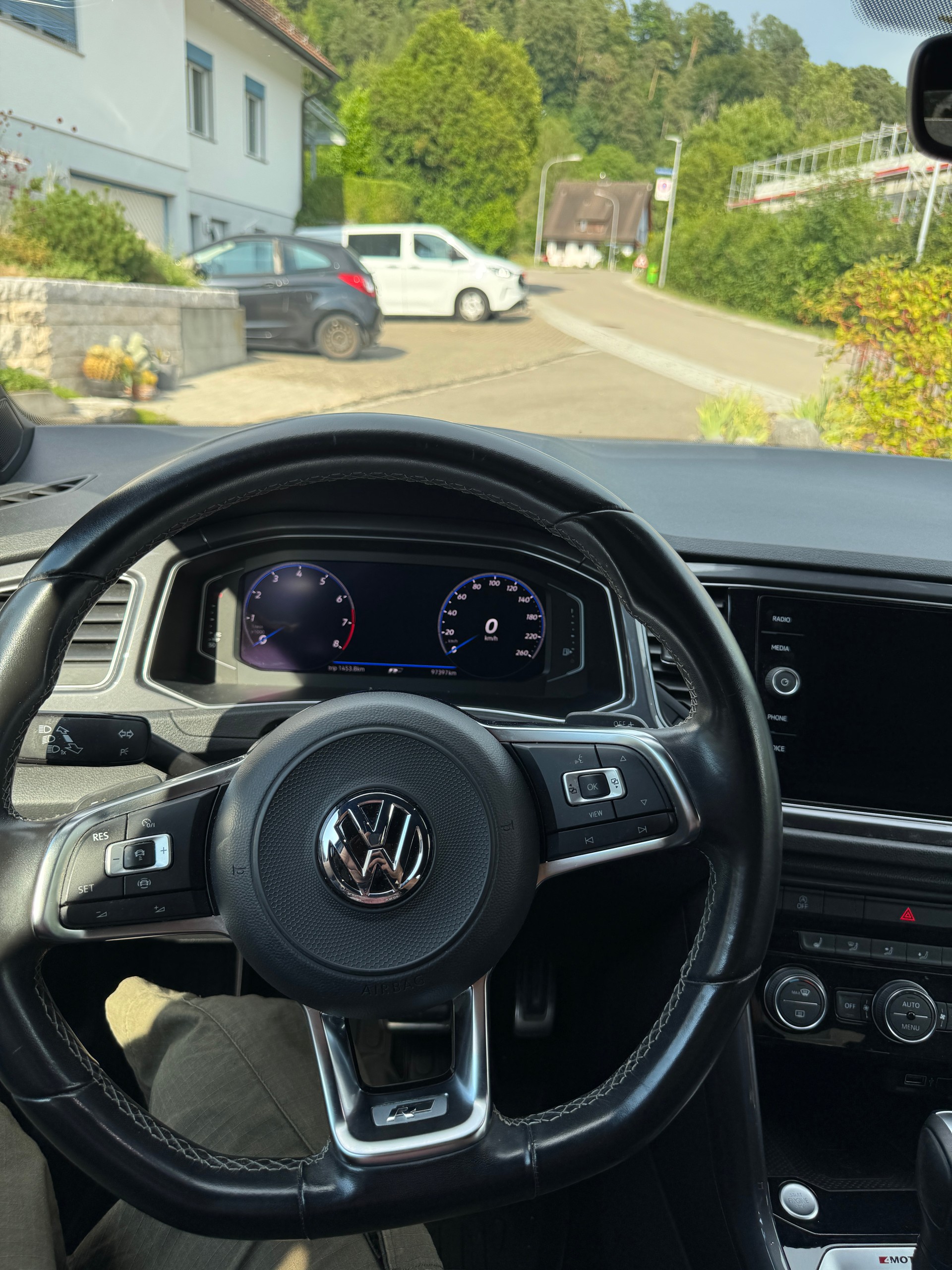 VW 2.0 TSI Sport DSG 4motion-image-2