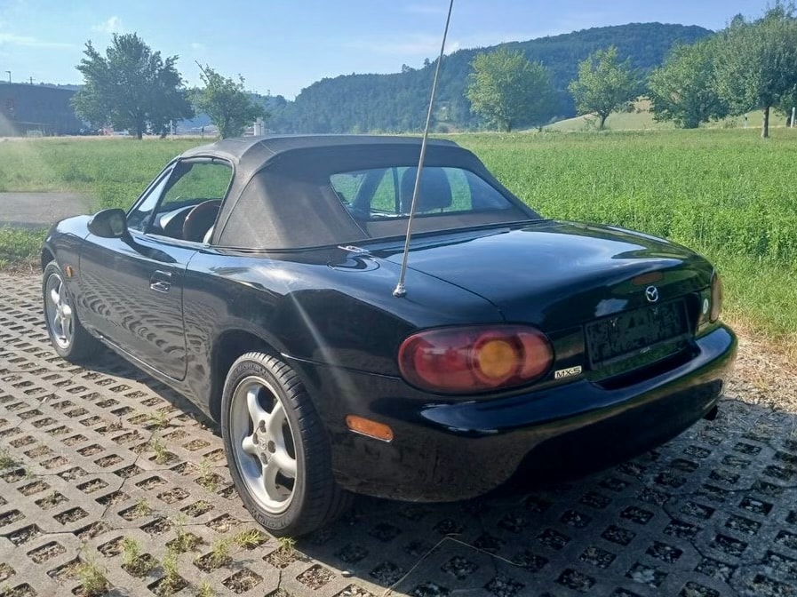 MAZDA 1.6i-16V Youngster-image-2