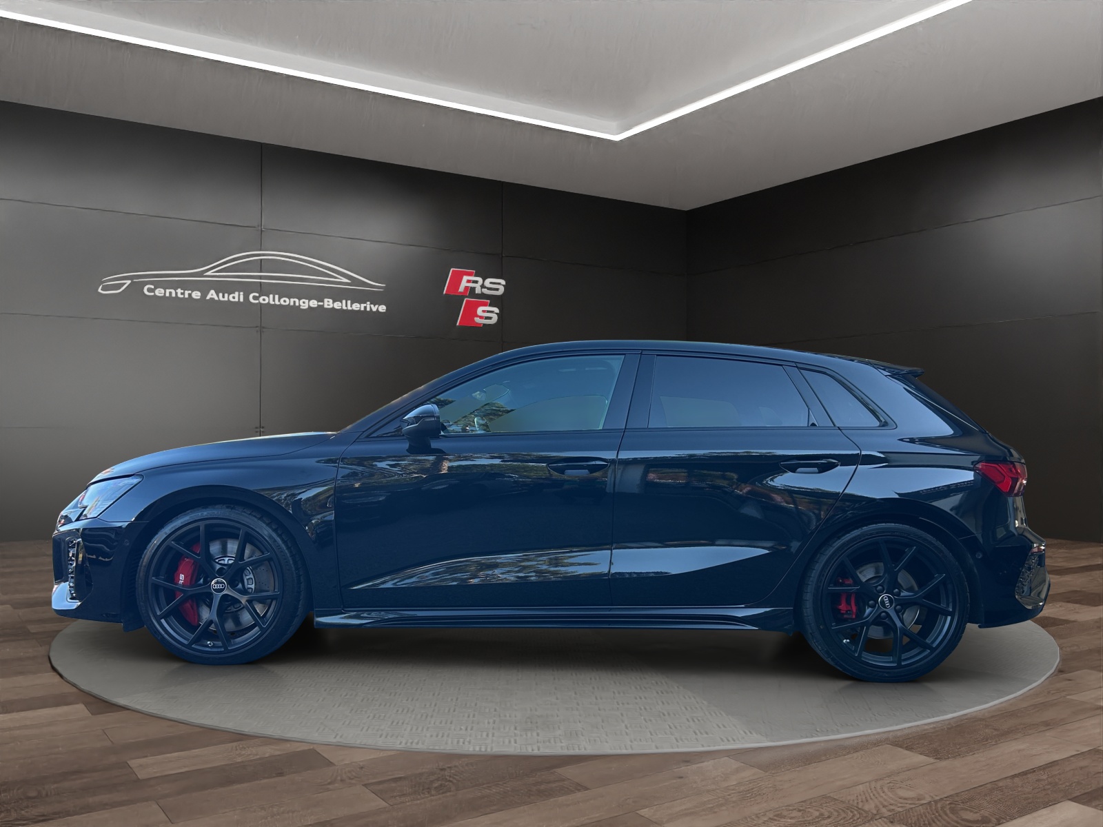 AUDI RS3 Sportback 2.5 TSI quattro S-tronic-image-2
