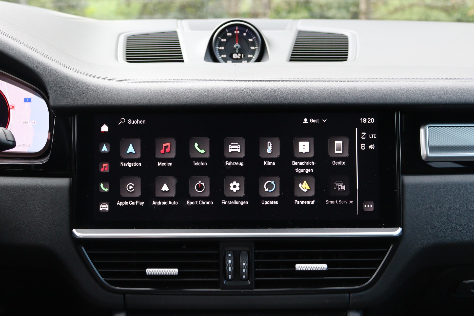 PORSCHE Cayenne Turbo-image-10