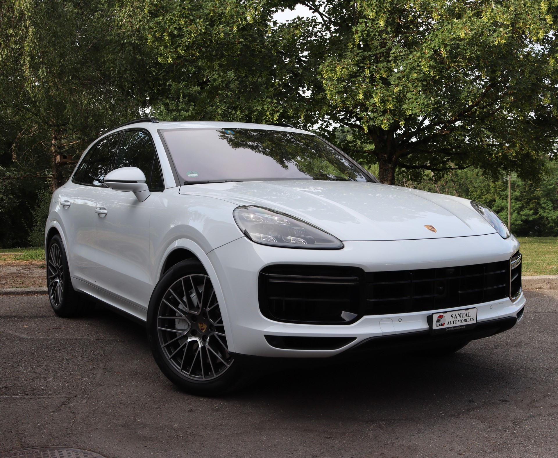 PORSCHE Cayenne Turbo-image-1