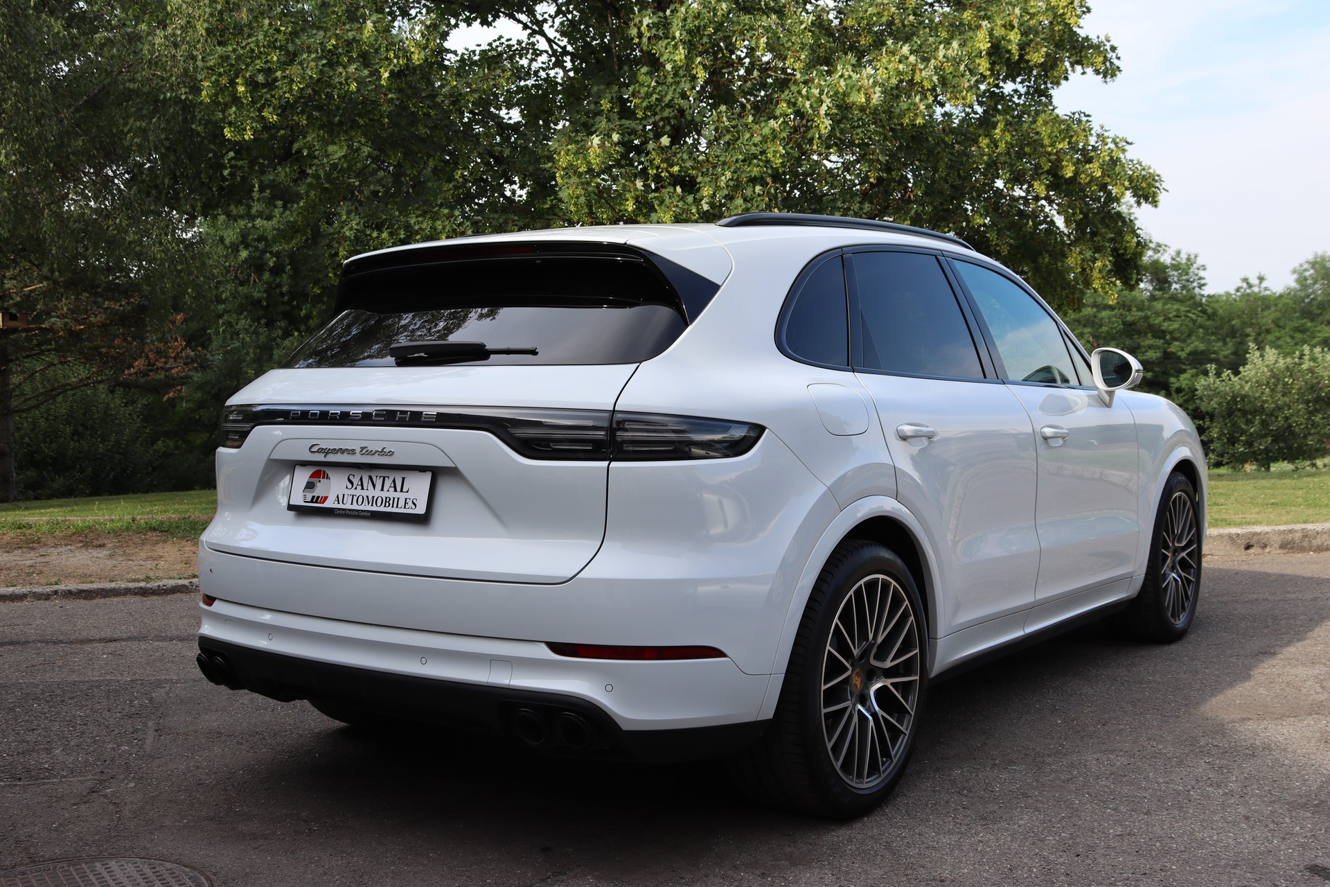 PORSCHE Cayenne Turbo-image-3