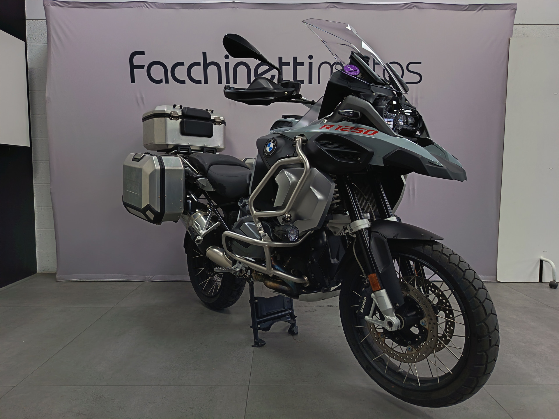 BMW R 1250 GS Adventure-showroom-element-1