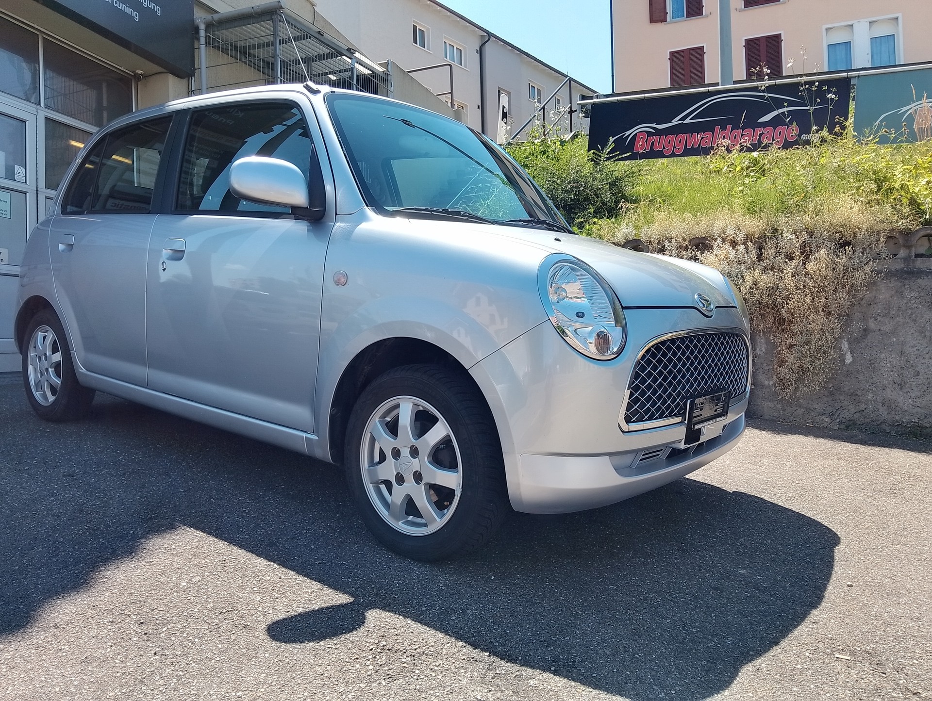 DAIHATSU Trevis 1.0-image-4