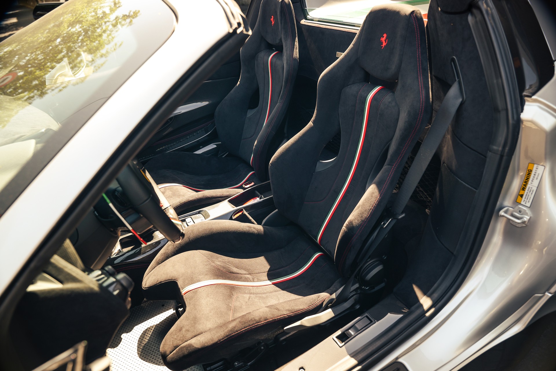 FERRARI 488 Pista Spider 3.9 V8-image-9