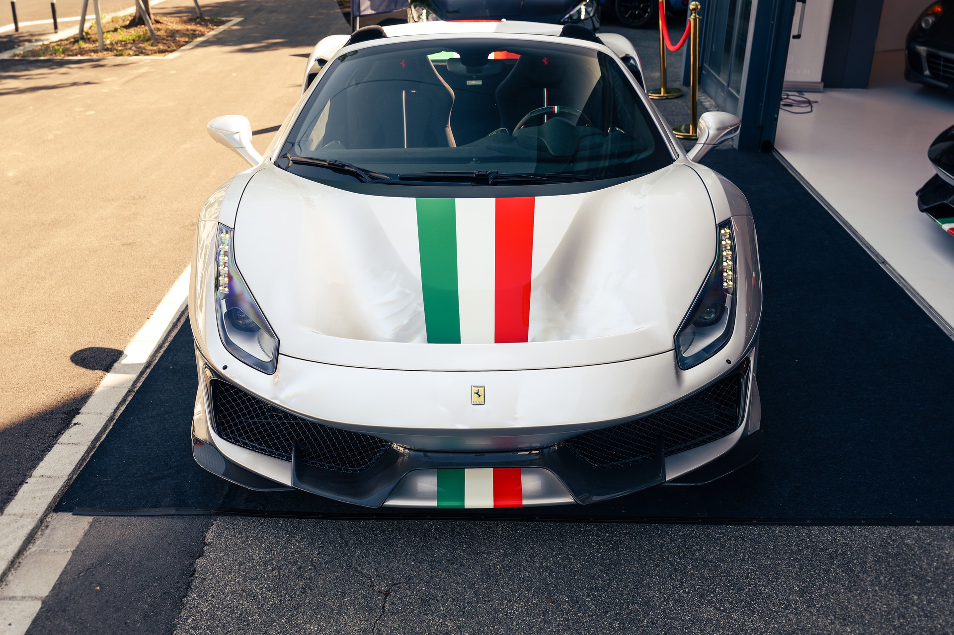 FERRARI 488 Pista Spider 3.9 V8-image-1