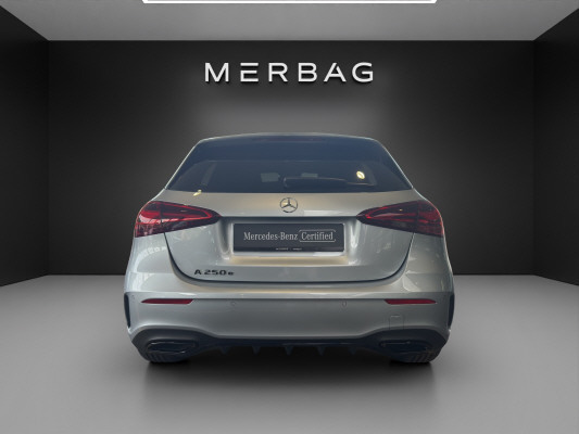 MERCEDES-BENZ A 250 e 8G-DCT-image-4