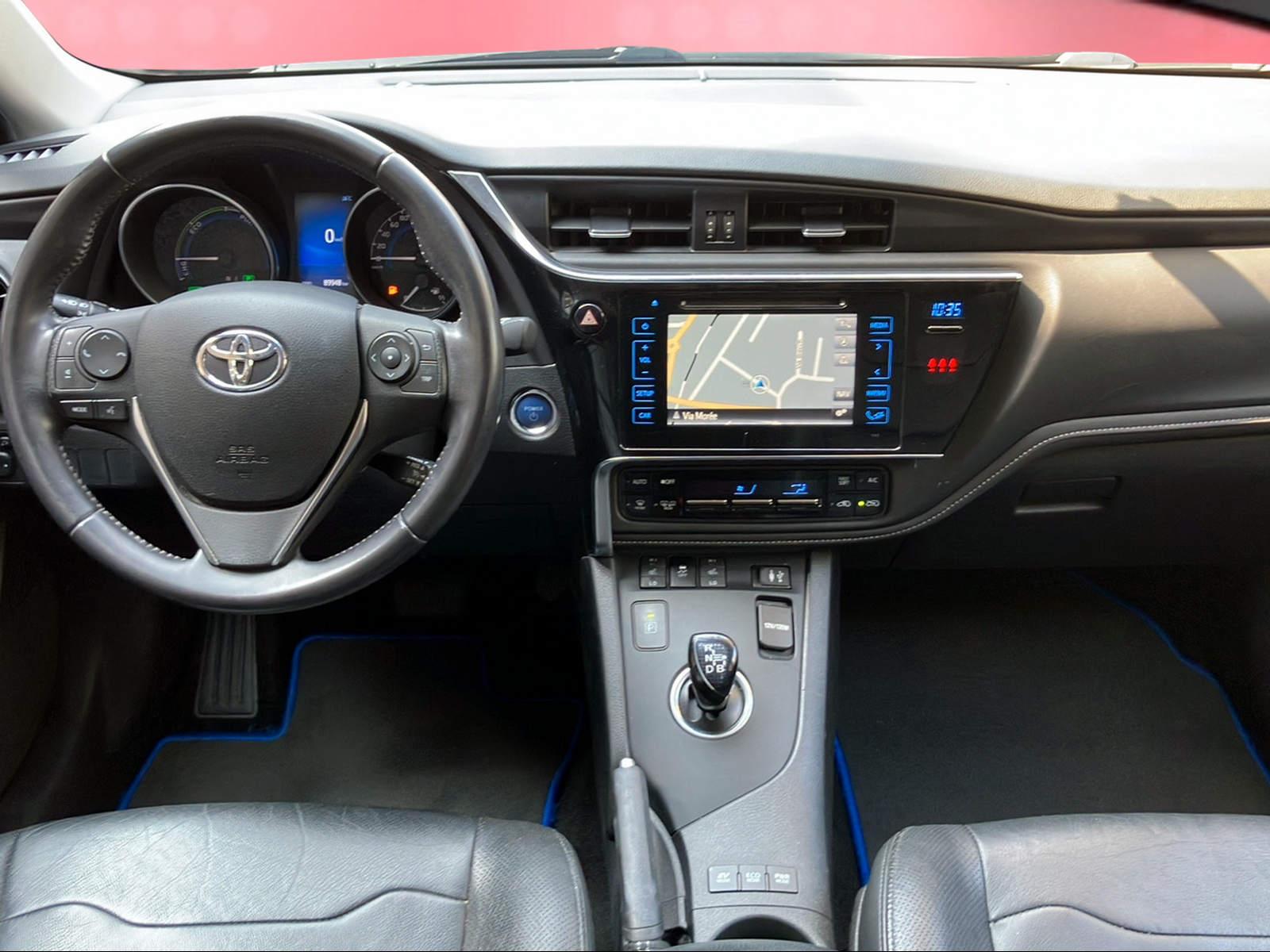 TOYOTA Auris 1.8 HSD Trend-image-12