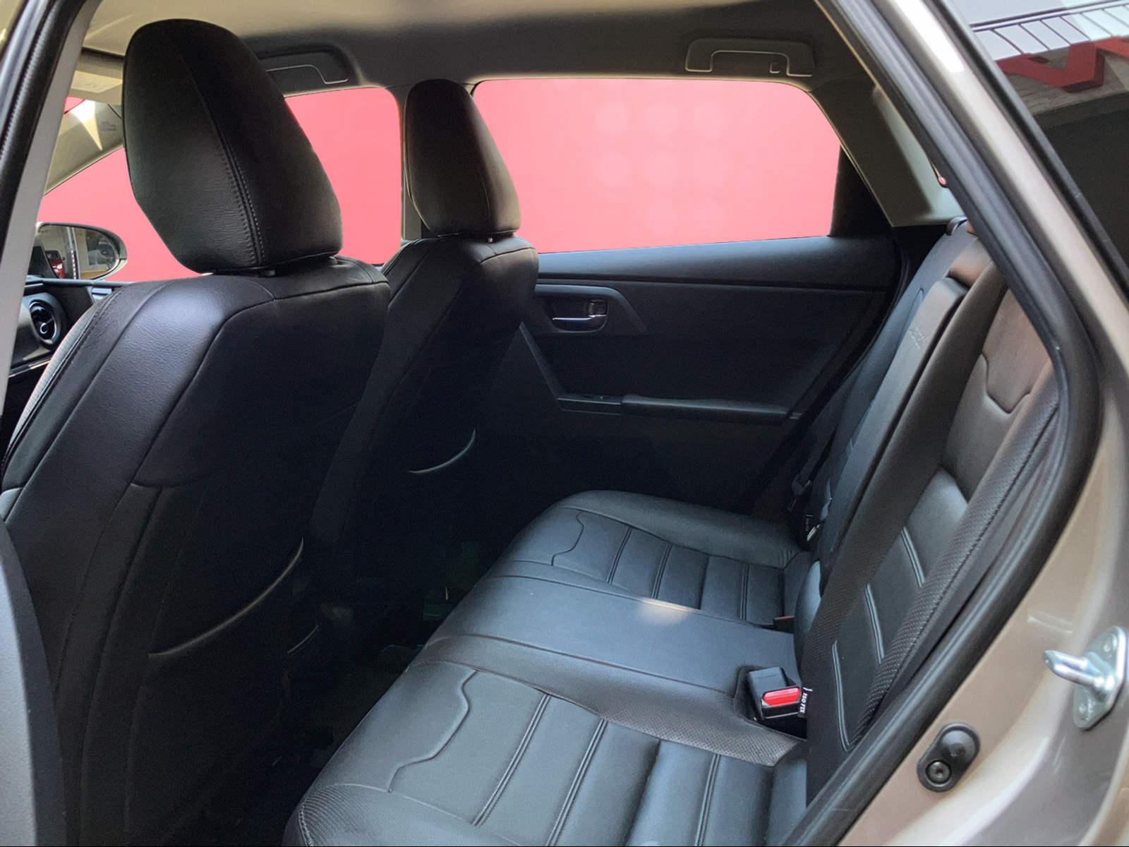 TOYOTA Auris 1.8 HSD Trend-image-6