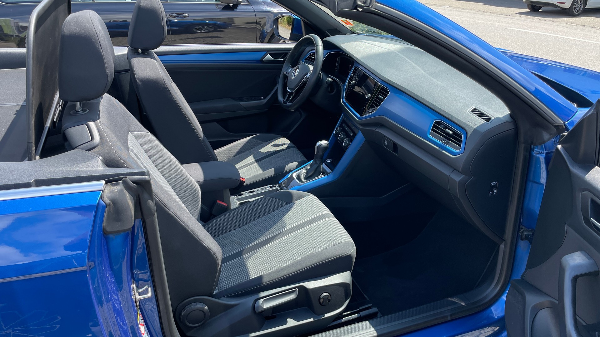 VW T-Roc Cabriolet 1.5 TSI EVO Advance DSG-image-7