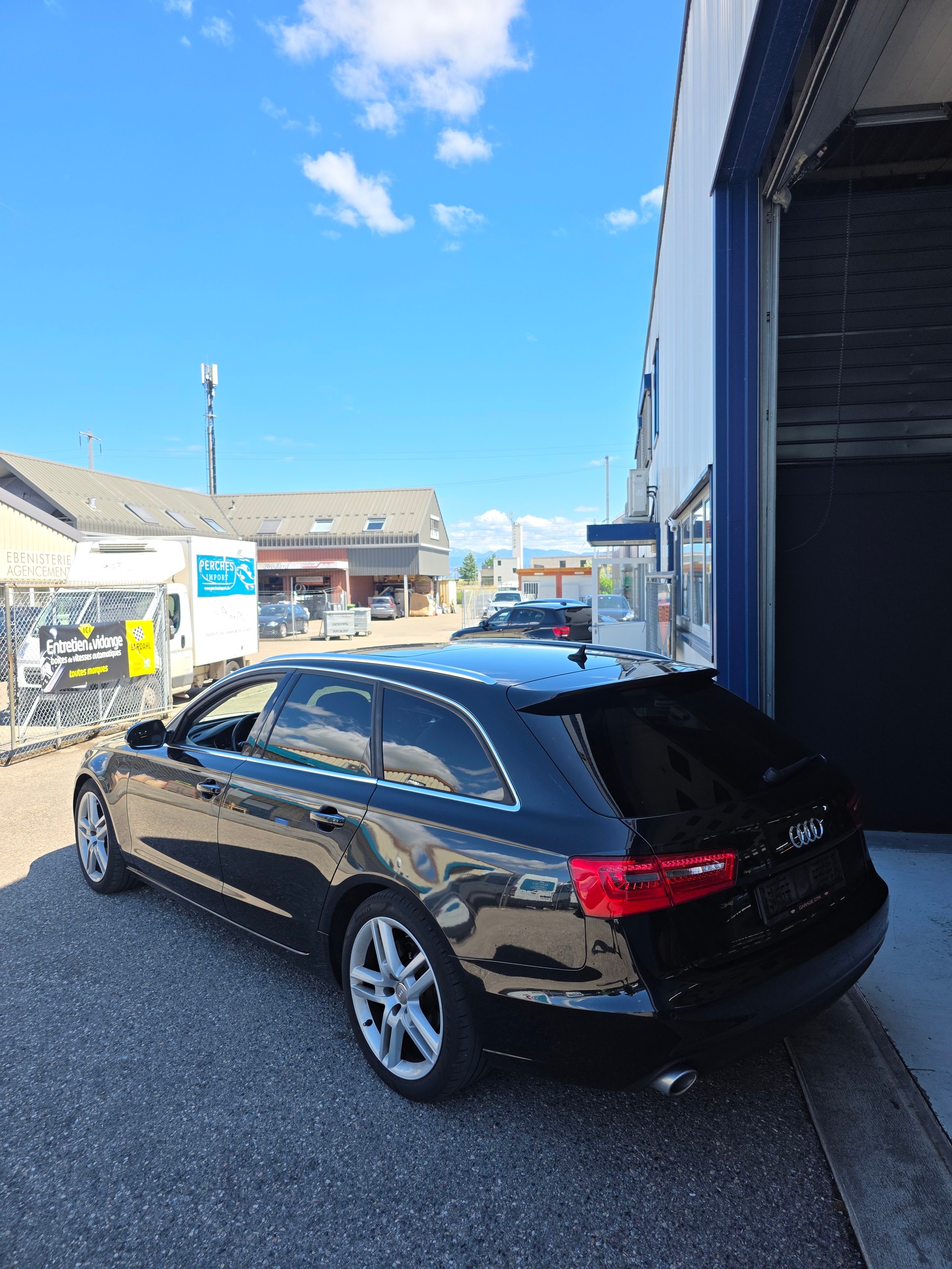 AUDI A6 Avant 3.0 TDI V6 quattro S-tronic-image-4